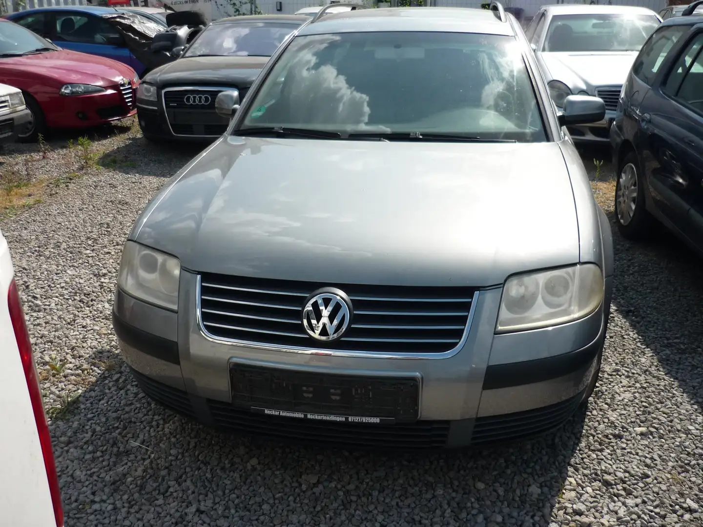 Volkswagen Passat Variant 1.6Euro 4 Tüv+Au 01/2024 Grey - 1