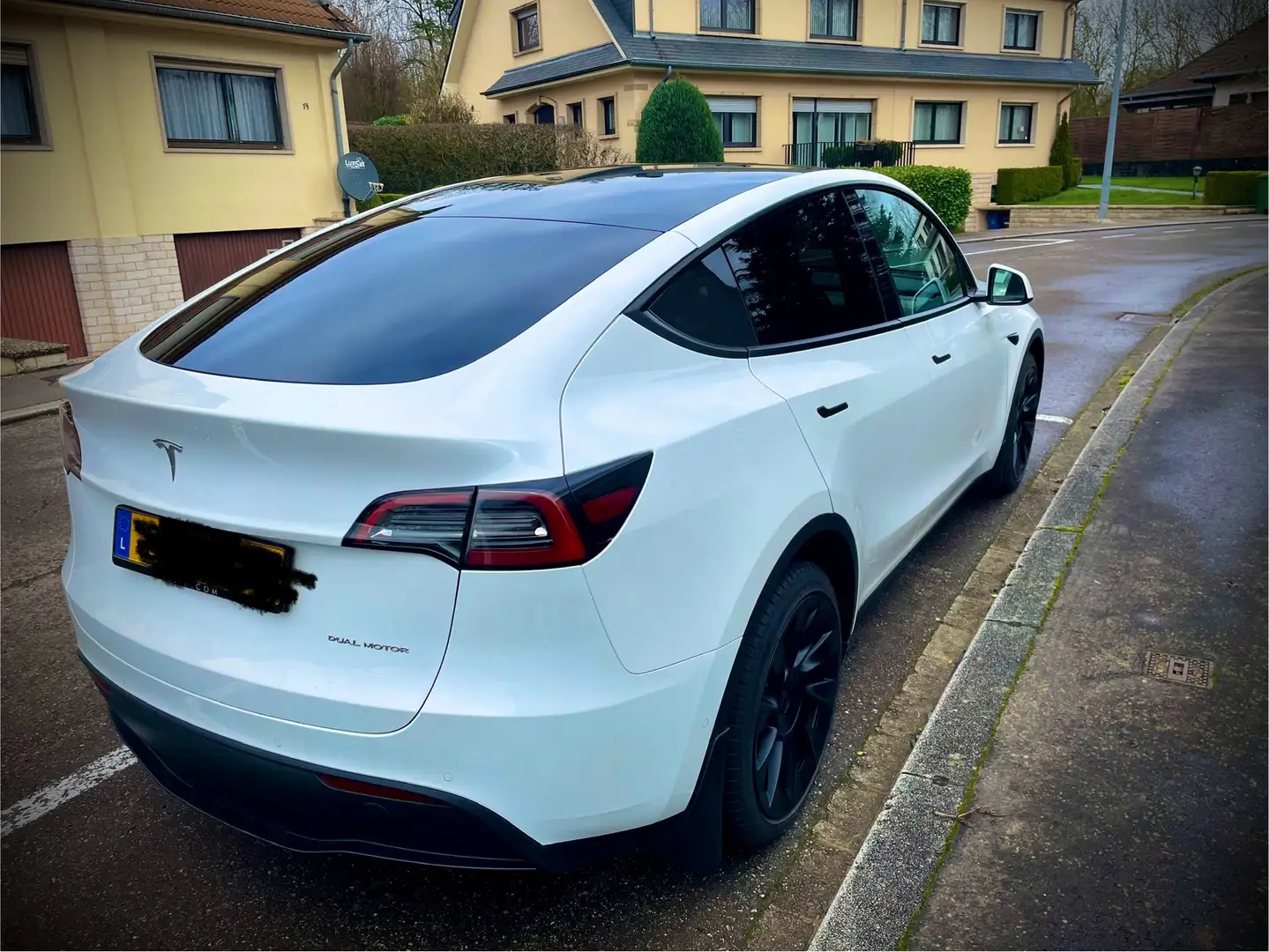 Tesla Model Y Long range Blanc - 2