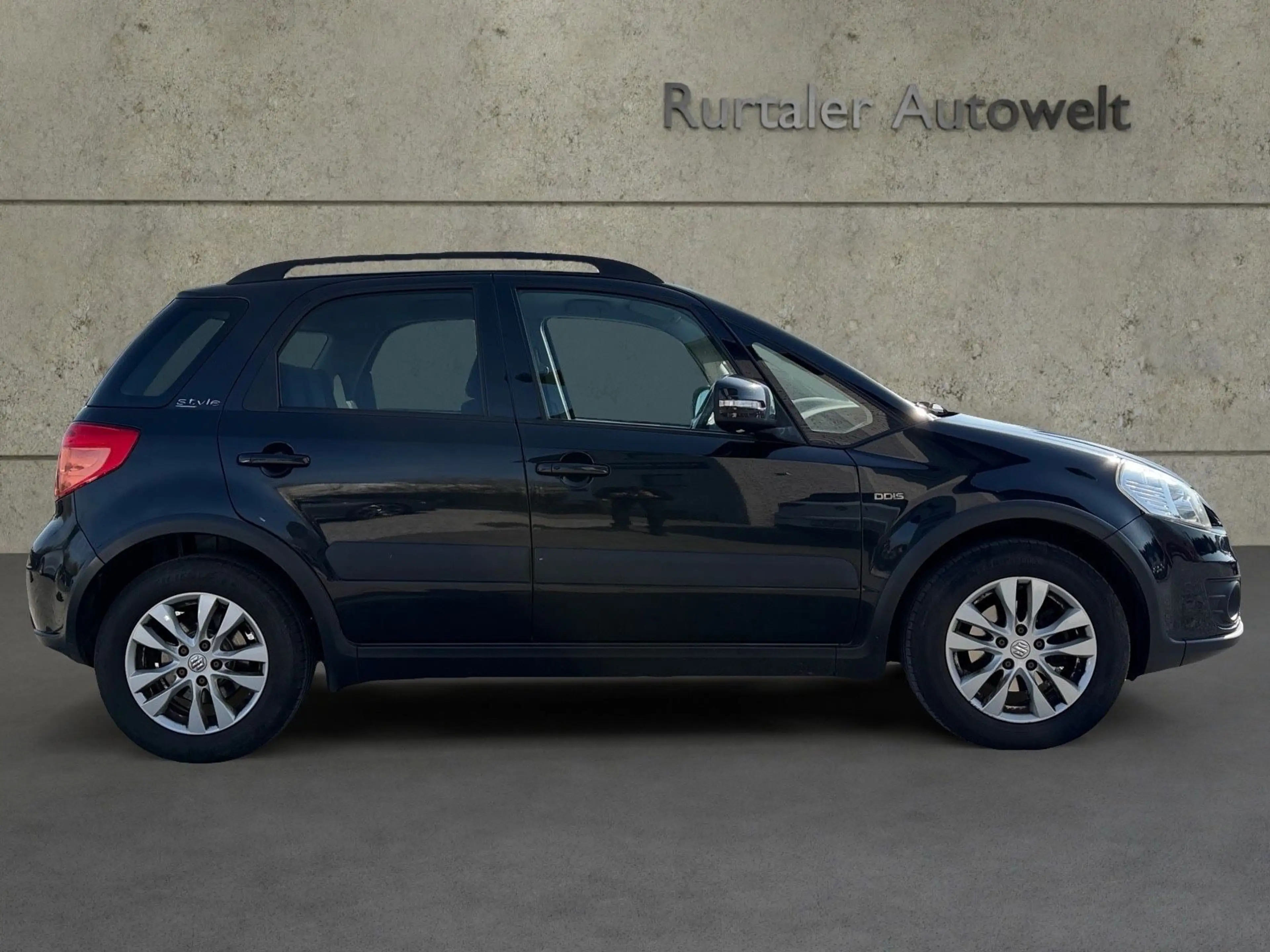 Suzuki SX4 Club *KLIMA*SHZ*AHK*NAVI*TEMP.*BLUET.*TÜV* — photo 6