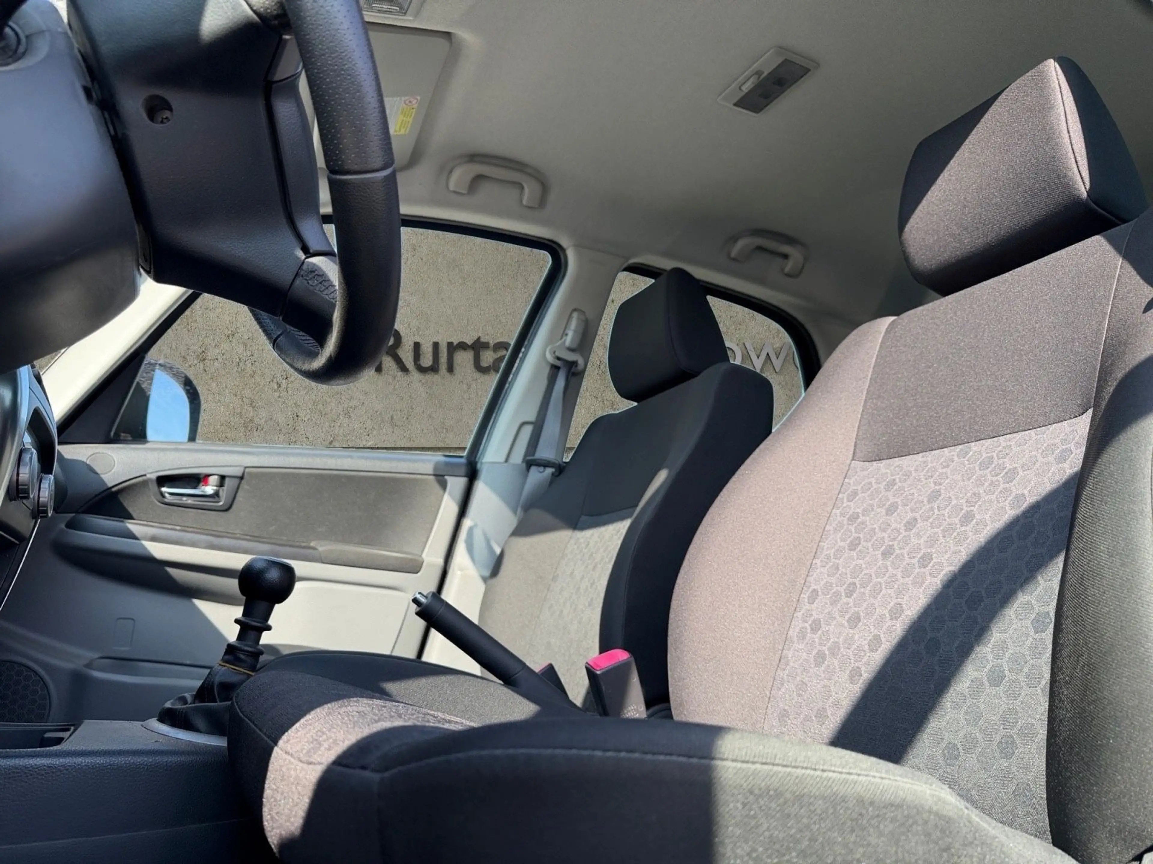 Suzuki SX4 Club *KLIMA*SHZ*AHK*NAVI*TEMP.*BLUET.*TÜV* — photo 9