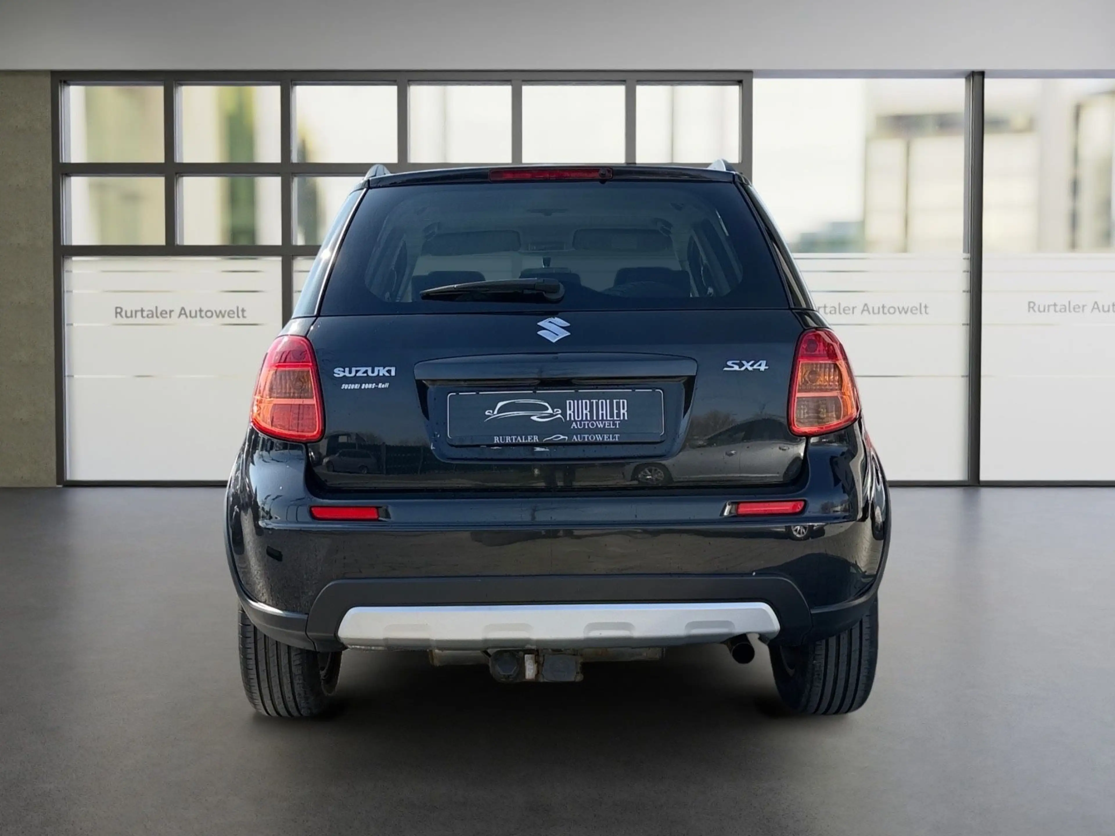 Suzuki SX4 Club *KLIMA*SHZ*AHK*NAVI*TEMP.*BLUET.*TÜV* — photo 4