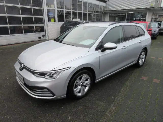 Volkswagen Golf Variant Life 2.0 TDI DSG NAVI LED ACC ALU APS SITZHEIZUNG CLIMATRONIC