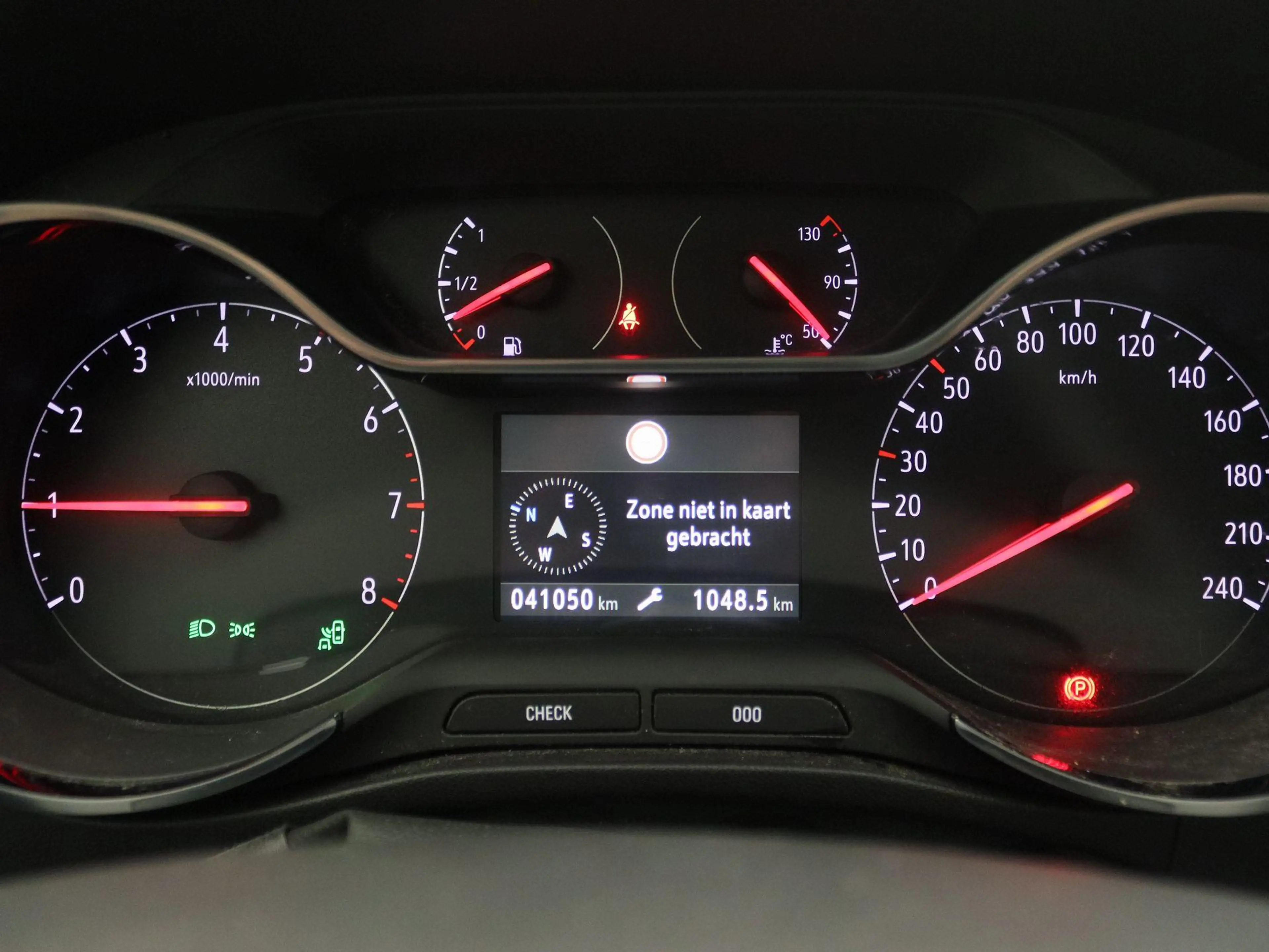 Opel Crossland 1.2 Turbo Elegance — photo 8