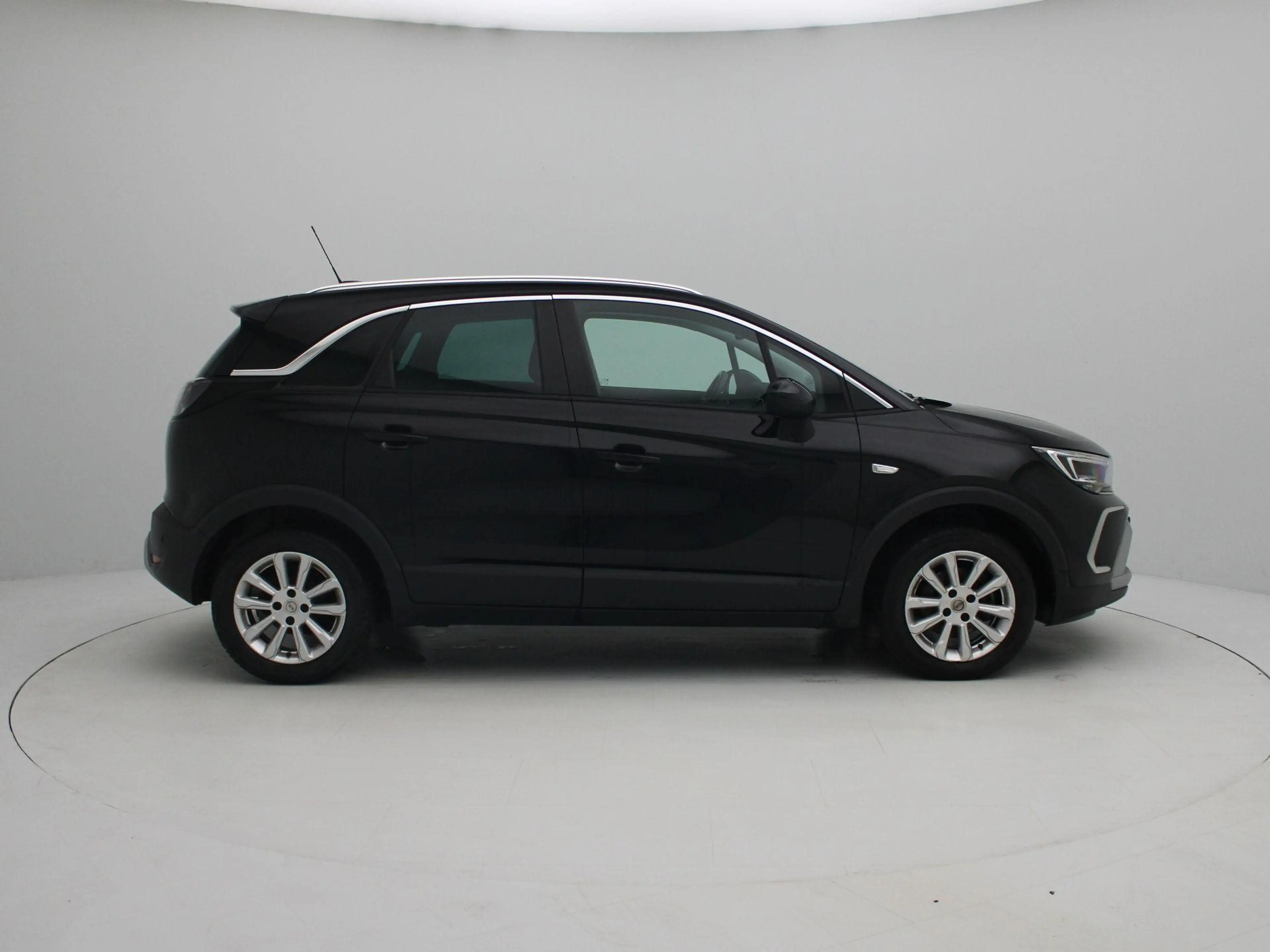 Opel Crossland 1.2 Turbo Elegance — photo 6