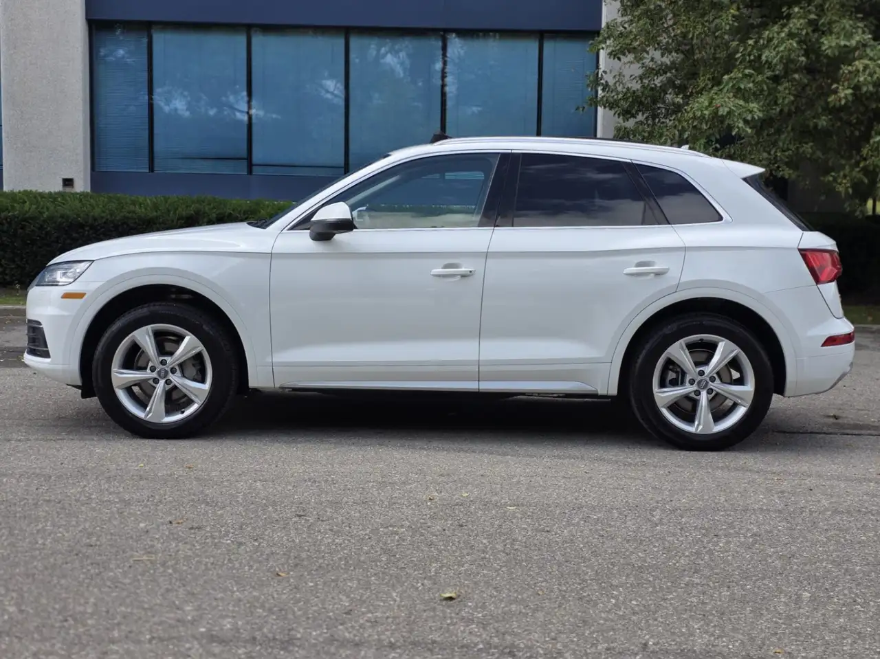 Audi Q5 снимка Audi Q5