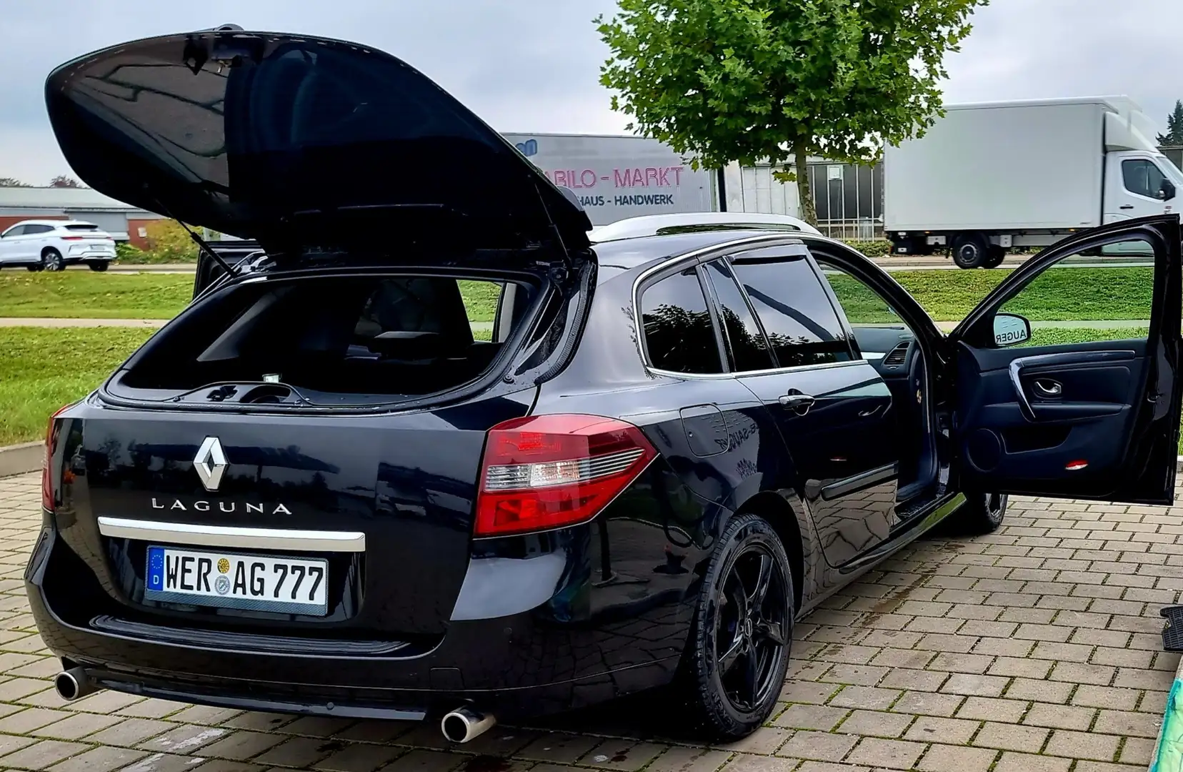 Renault Laguna Grandtour 2.0 dCi  4 Control Schwarz - 2
