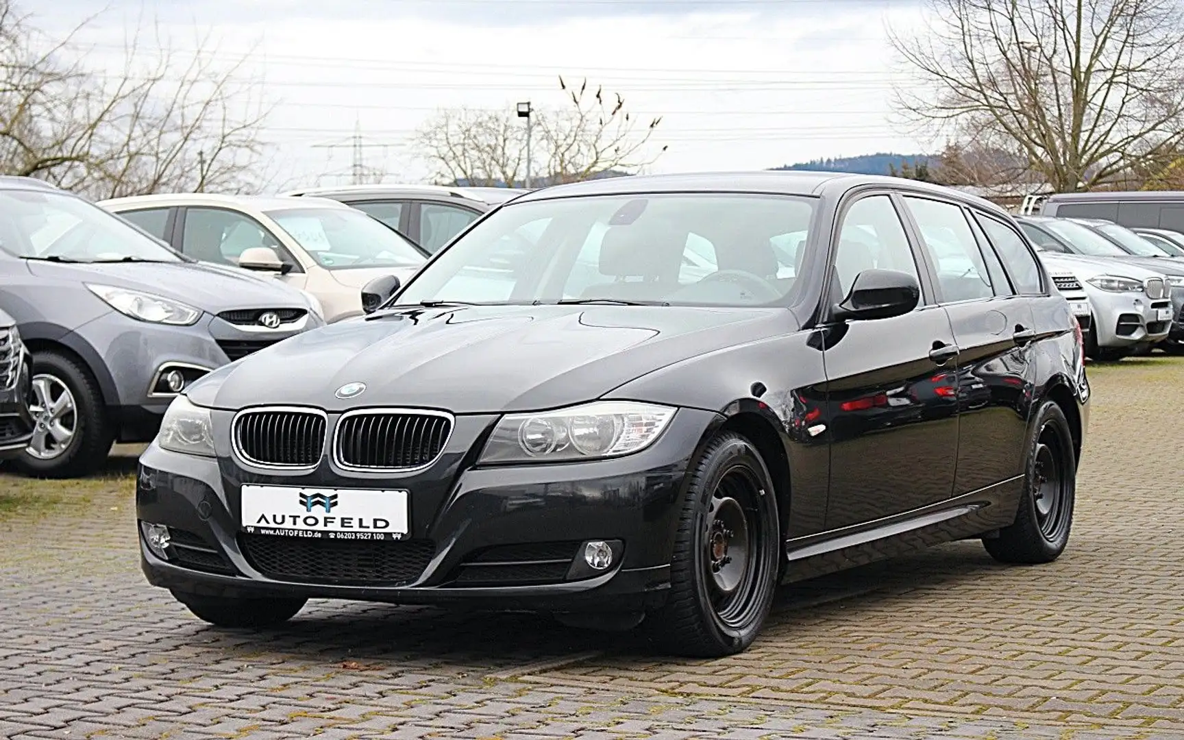 BMW 320 d Touring/AUTOMATIK/LEDER/SHZ/PDC/TEMP/KLIMA/ Schwarz - 1