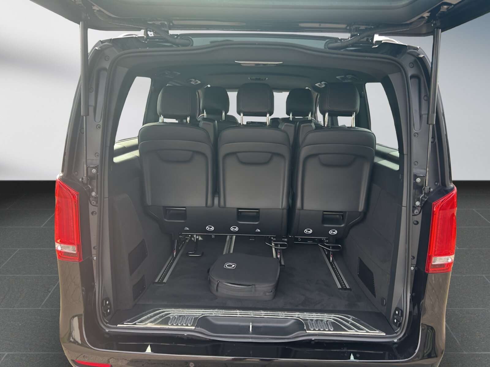 Mercedes-Benz EQV 300