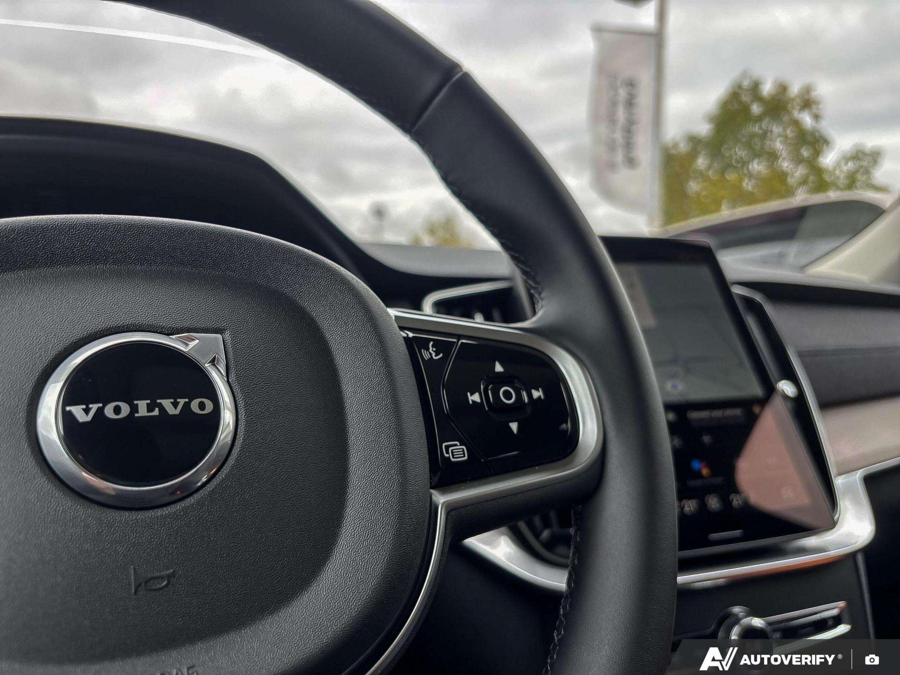 2026 Volvo XC90 Plus Bright Theme DEMO MODEL - $6,000 IN SAVINGS! thumb 17