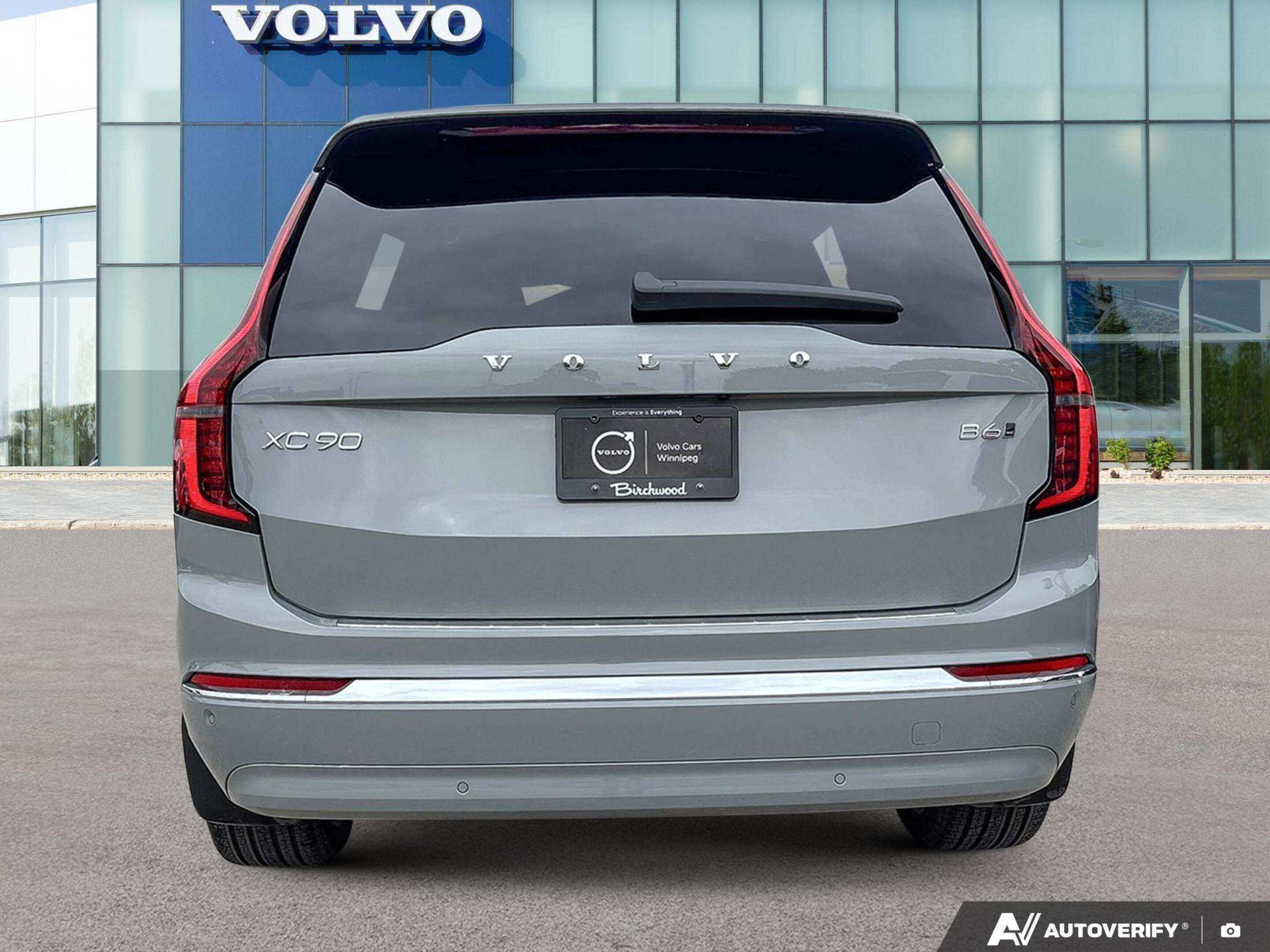 2026 Volvo XC90 Plus Bright Theme DEMO MODEL - $6,000 IN SAVINGS! alt 5