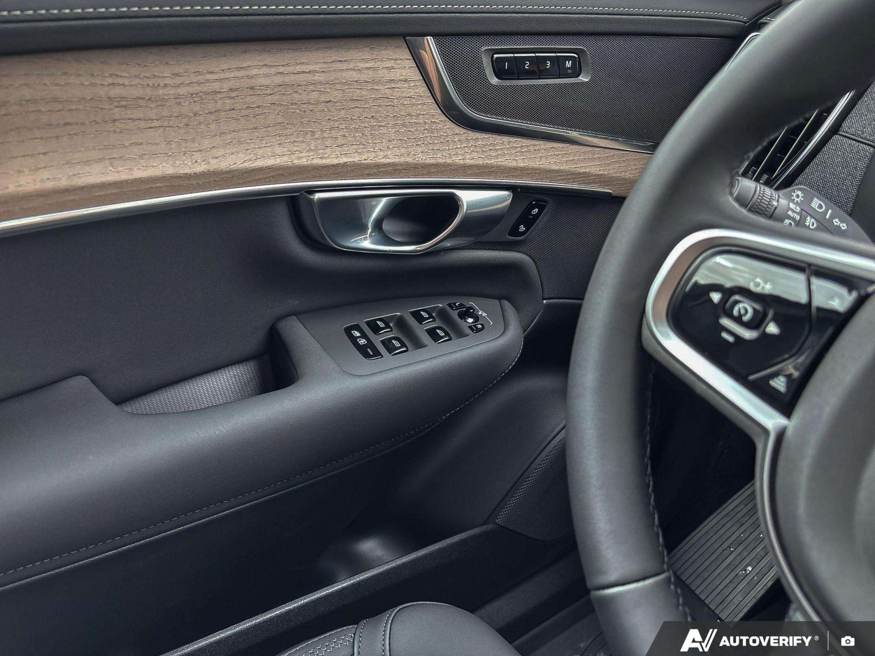 2026 Volvo XC90 Plus Bright Theme DEMO MODEL - $6,000 IN SAVINGS! thumb 18
