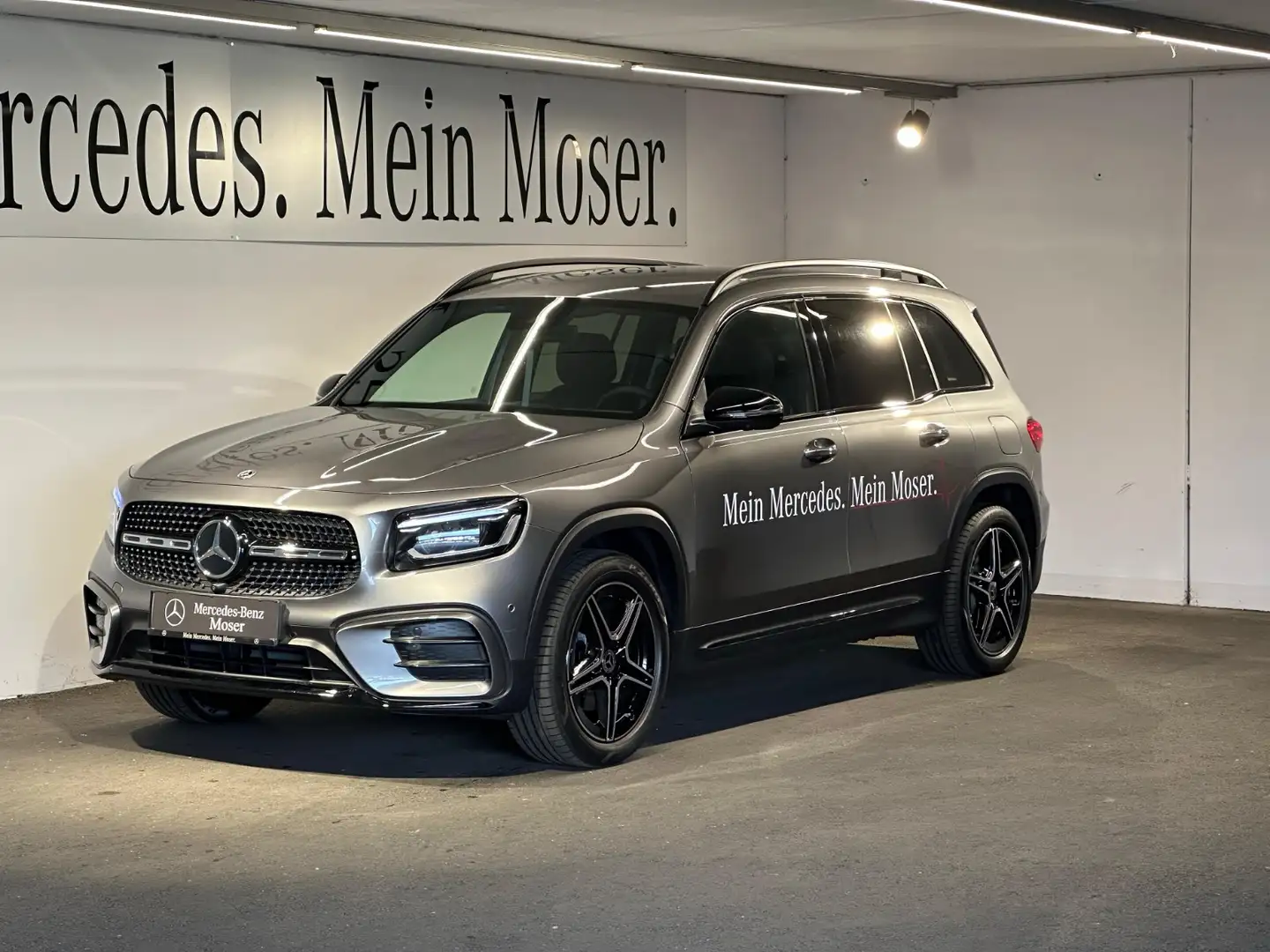 Mercedes-Benz GLB 200 d 4MATIC Österreich-Edition AMG Line Grau - 2