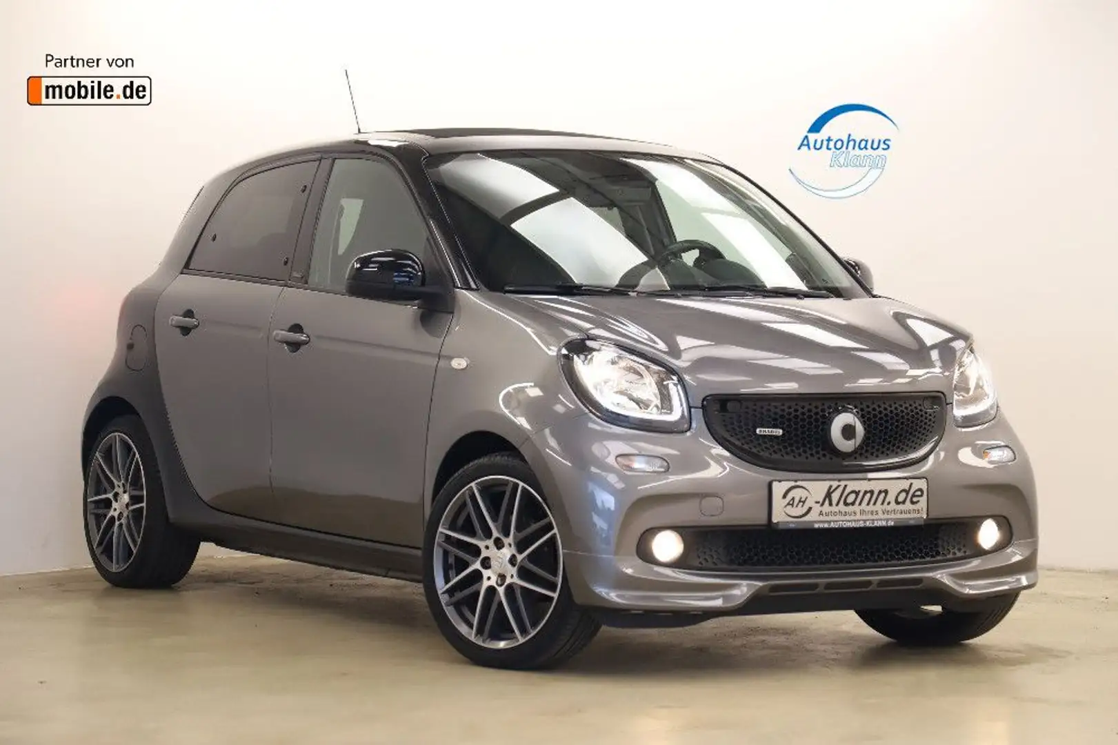 smart forFour Brabus forfour 0.9 109PS Xclusive Faltdach 1Hand Grau - 1
