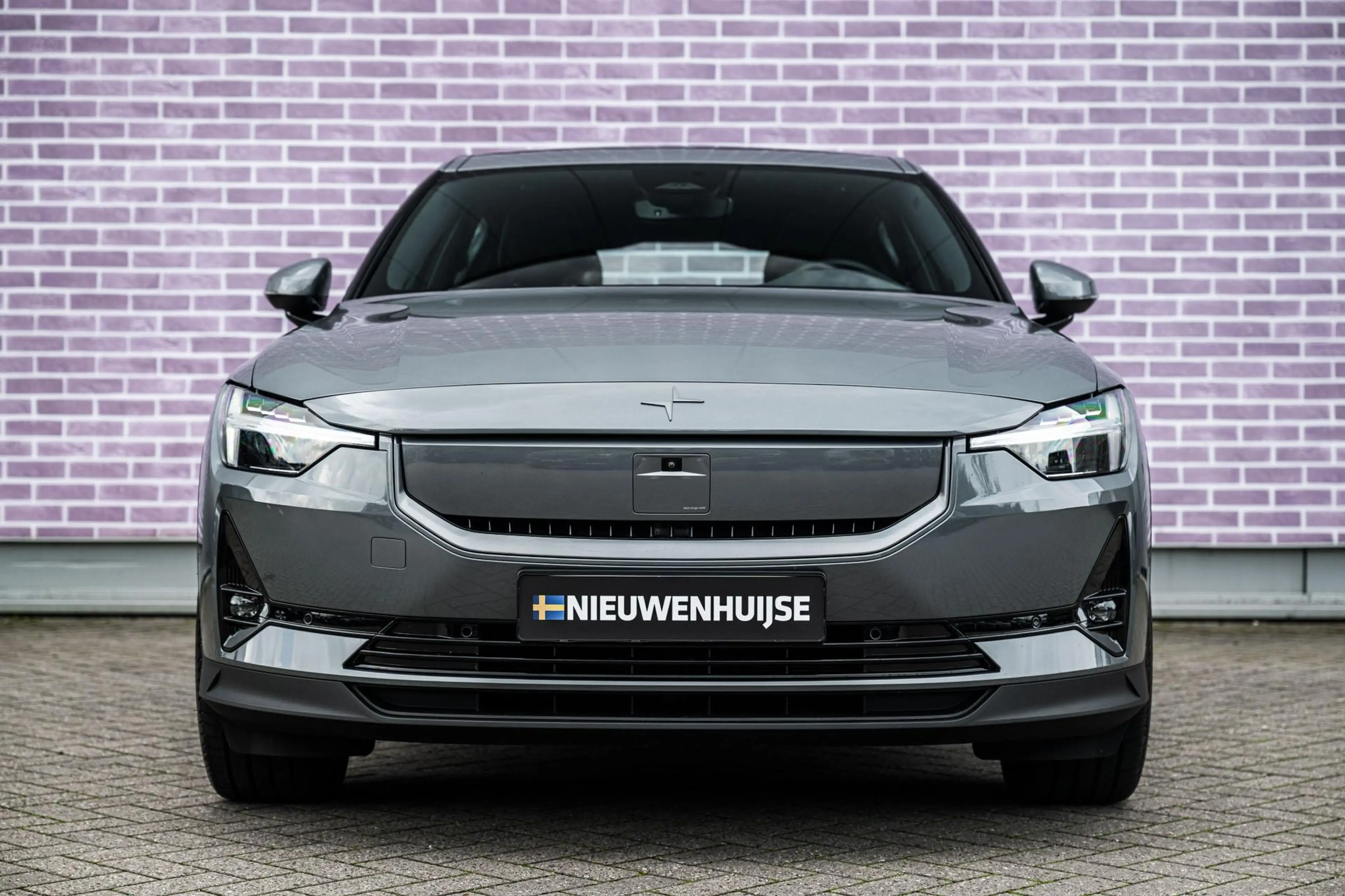 Polestar 2 Long Range Single Motor Plus 82 kWh — photo 9