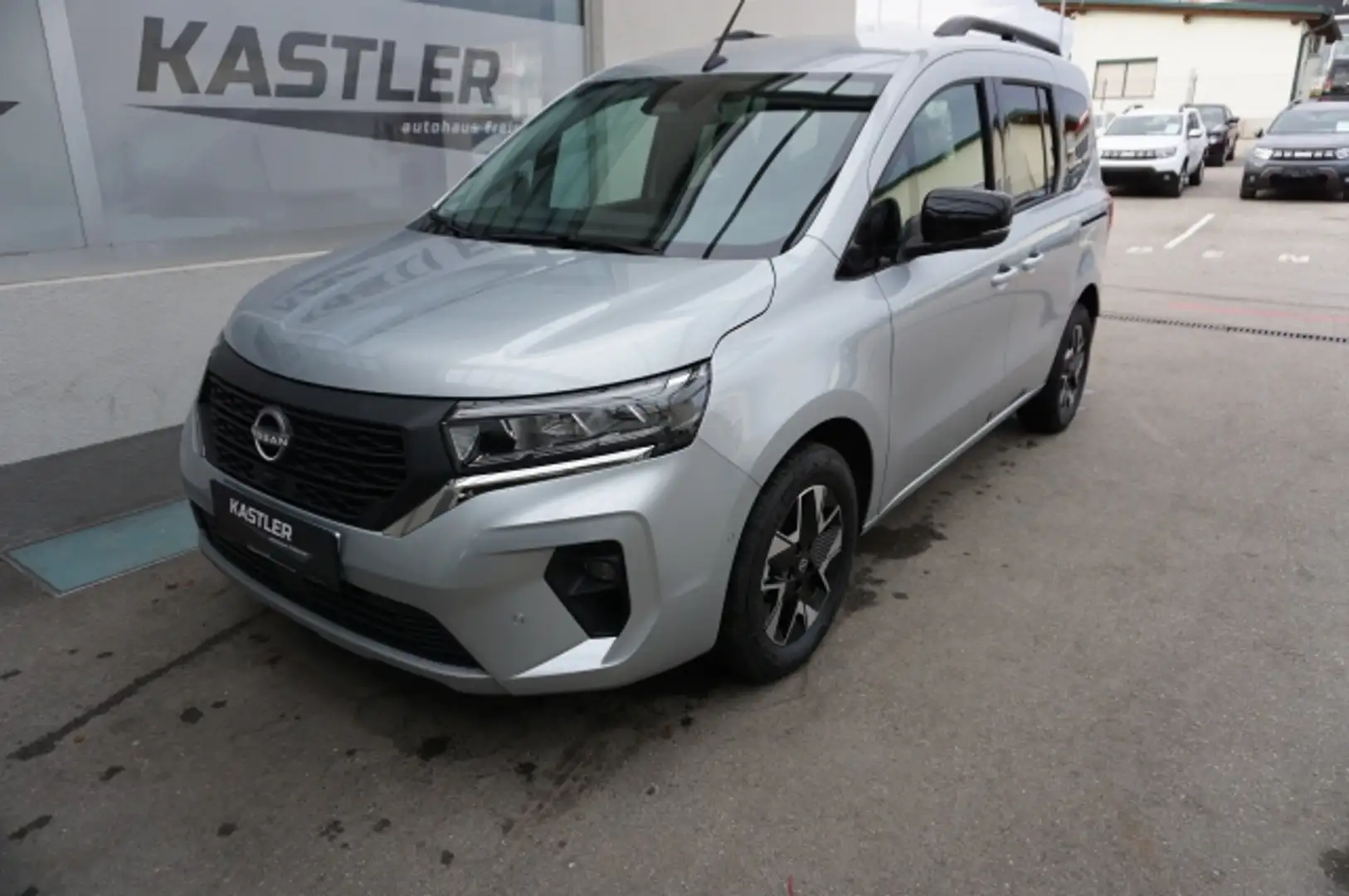 Nissan Townstar Tekna L1 Kombi DIG-T 130 Silber - 1