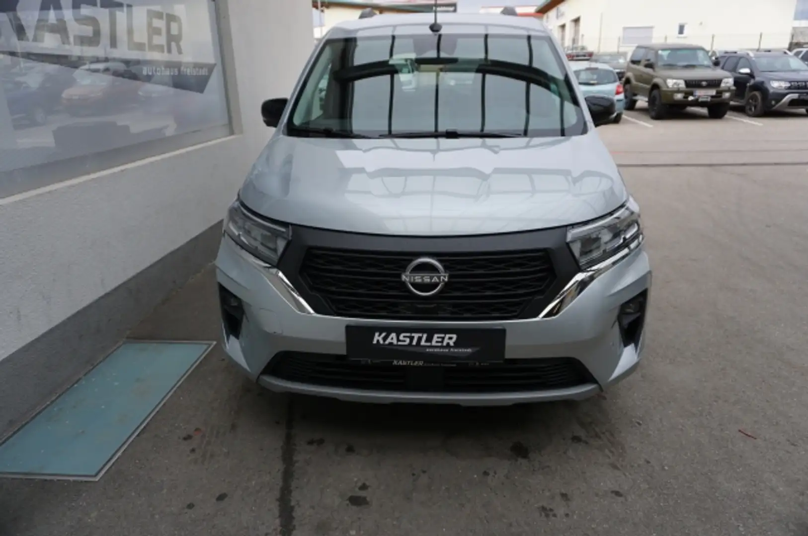 Nissan Townstar Tekna L1 Kombi DIG-T 130 Silber - 2