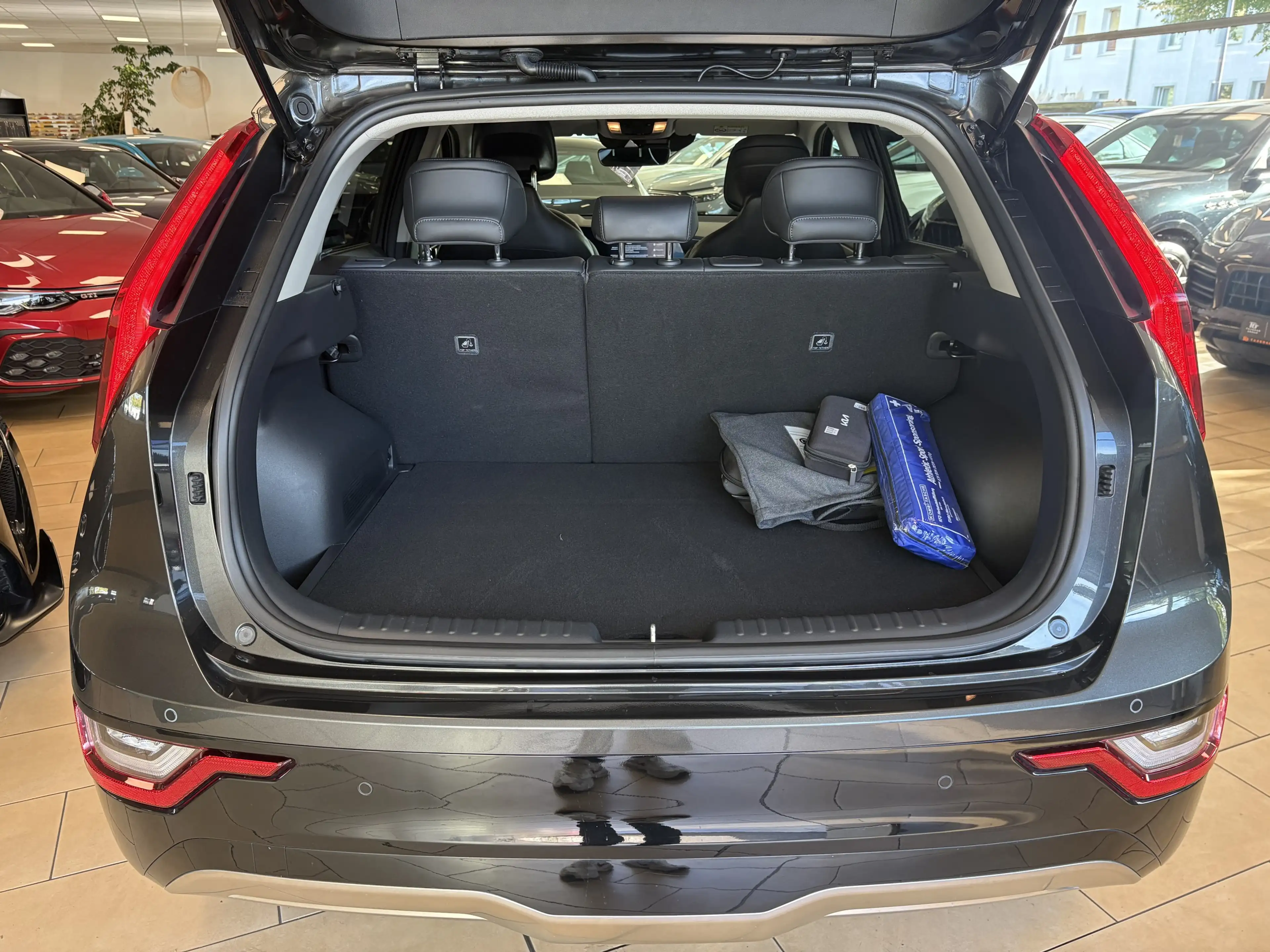 Kia Niro Vision*64kWh*NSCC*SHZ*Cam*ST-heiz*Leder*WMP — photo 6