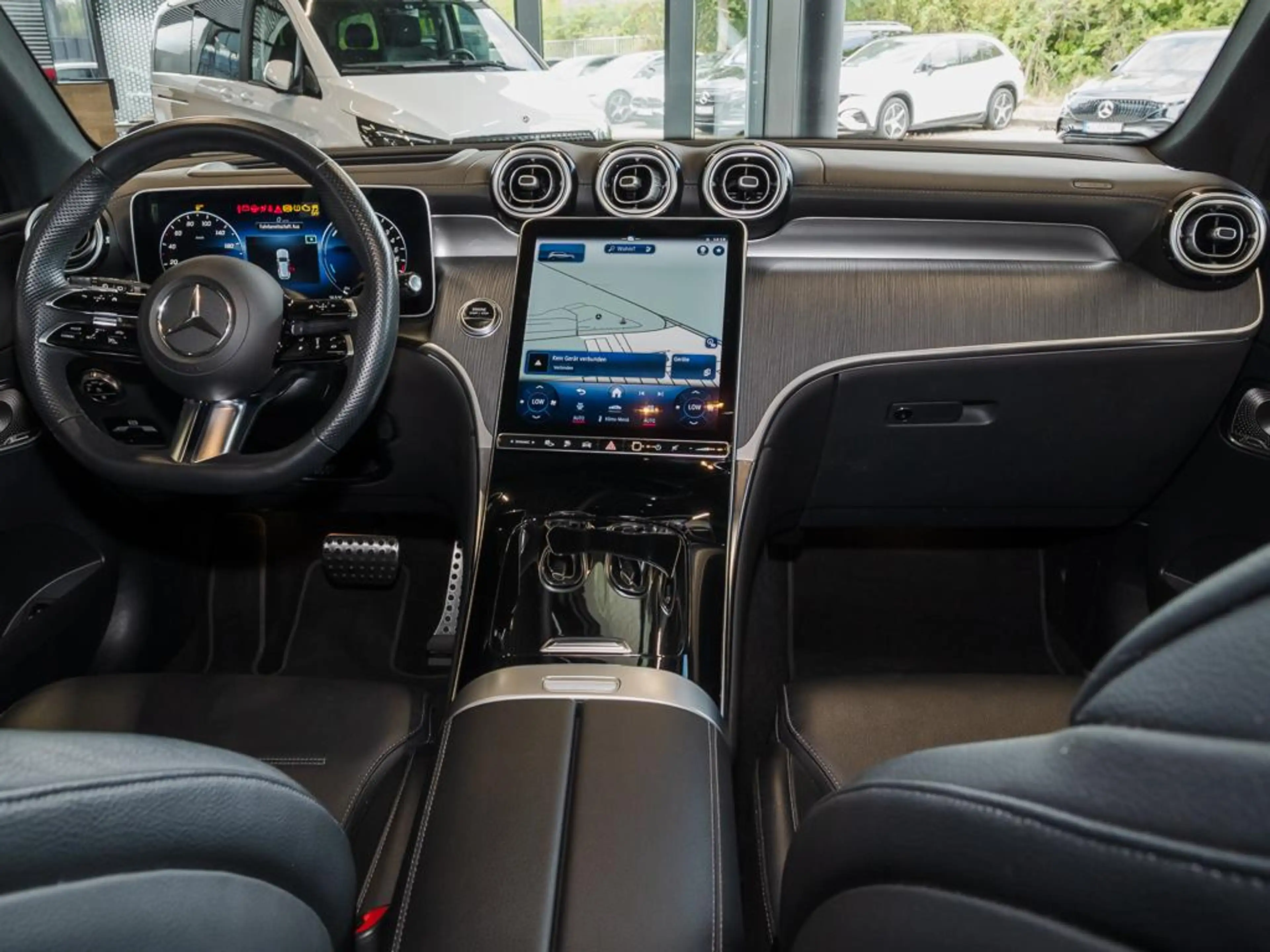 Mercedes-Benz GLC 400 e AMG+ 4M PANO 360 MEMORY BUR NAVI DISTR — photo 14