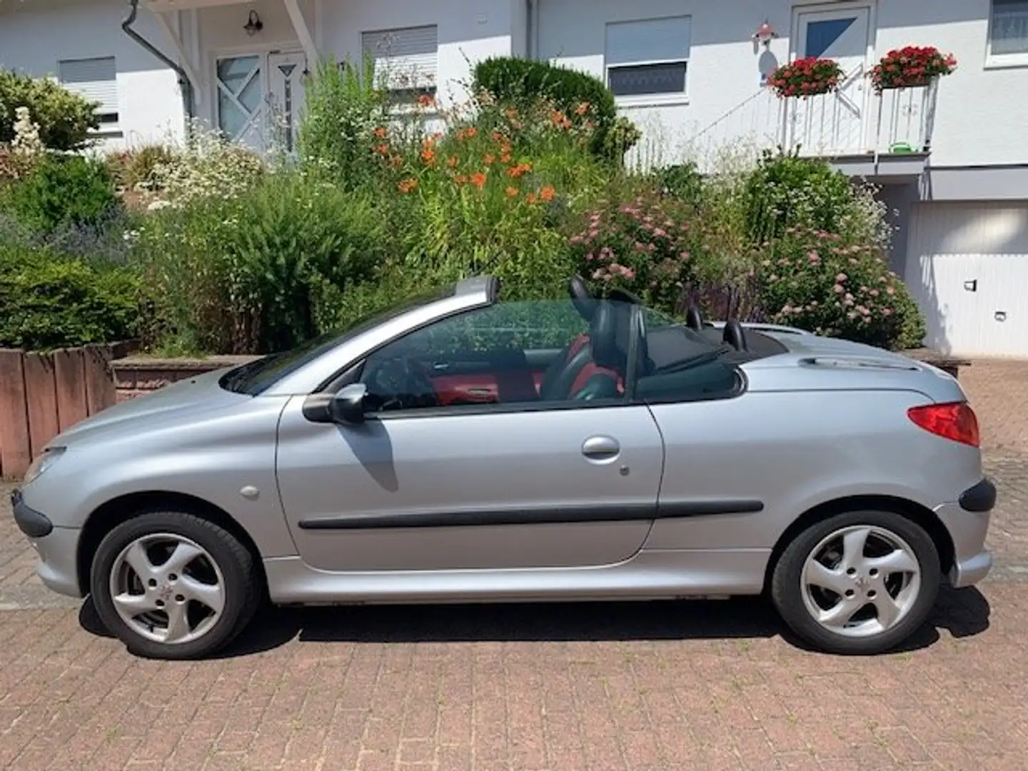 Peugeot 206 CC 110 Platinum Silber - 1