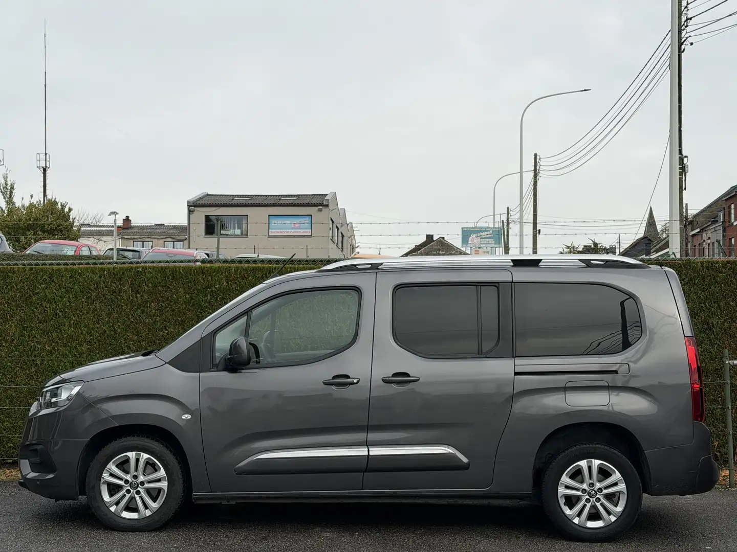 Toyota Proace City 2.0 D-4D - 7 Places - Automatique ! Grijs - 2