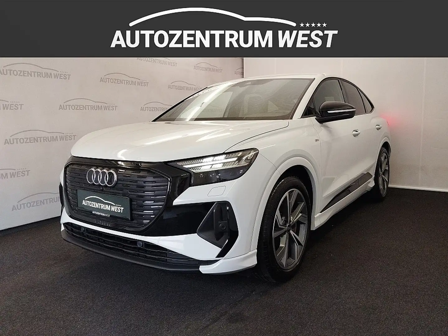Audi Q4 e-tron Q4 SP 40 e-tron 82kwh *S line*..Matrix/Keyless/... Weiß - 1