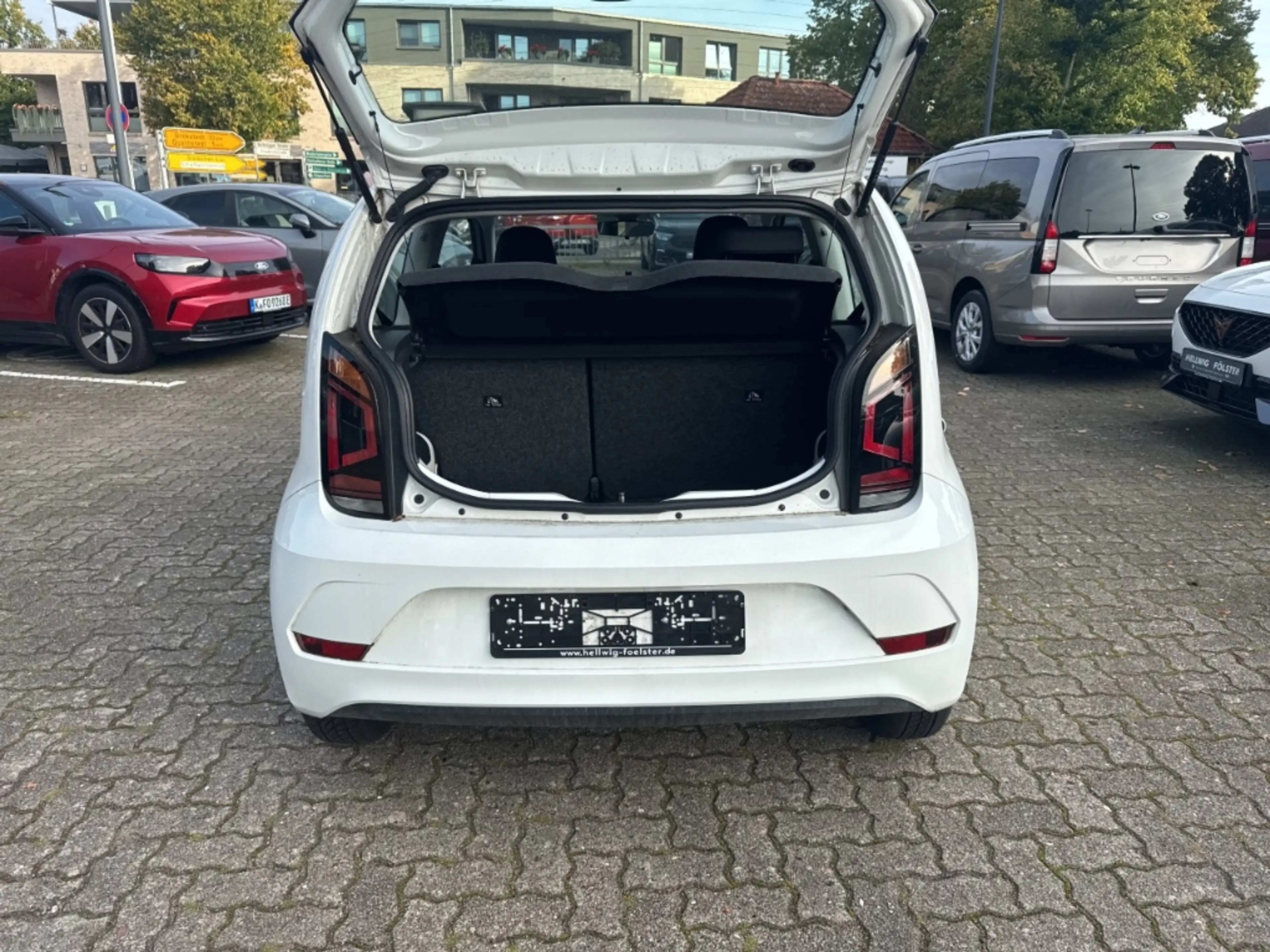 Volkswagen up! MOVE UP !  KLIMA / BLUETOOTH / DAB / LED-TAGFAHRLI — photo 6