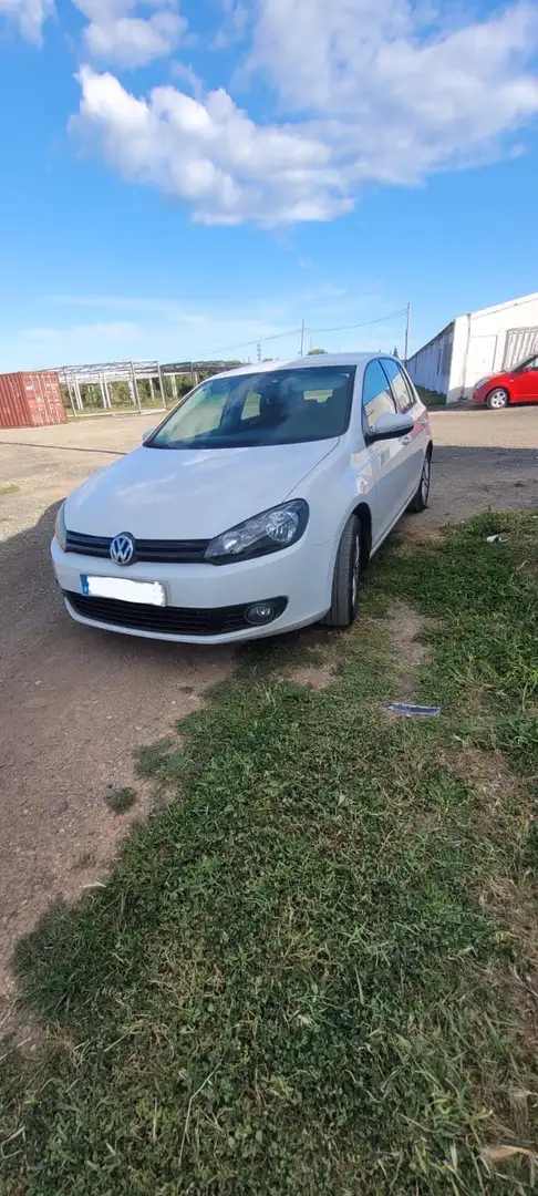 Volkswagen Golf - 1