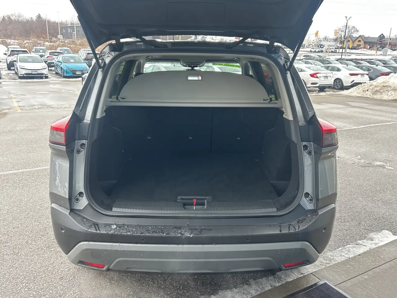 Nissan Rogue снимка Nissan Rogue