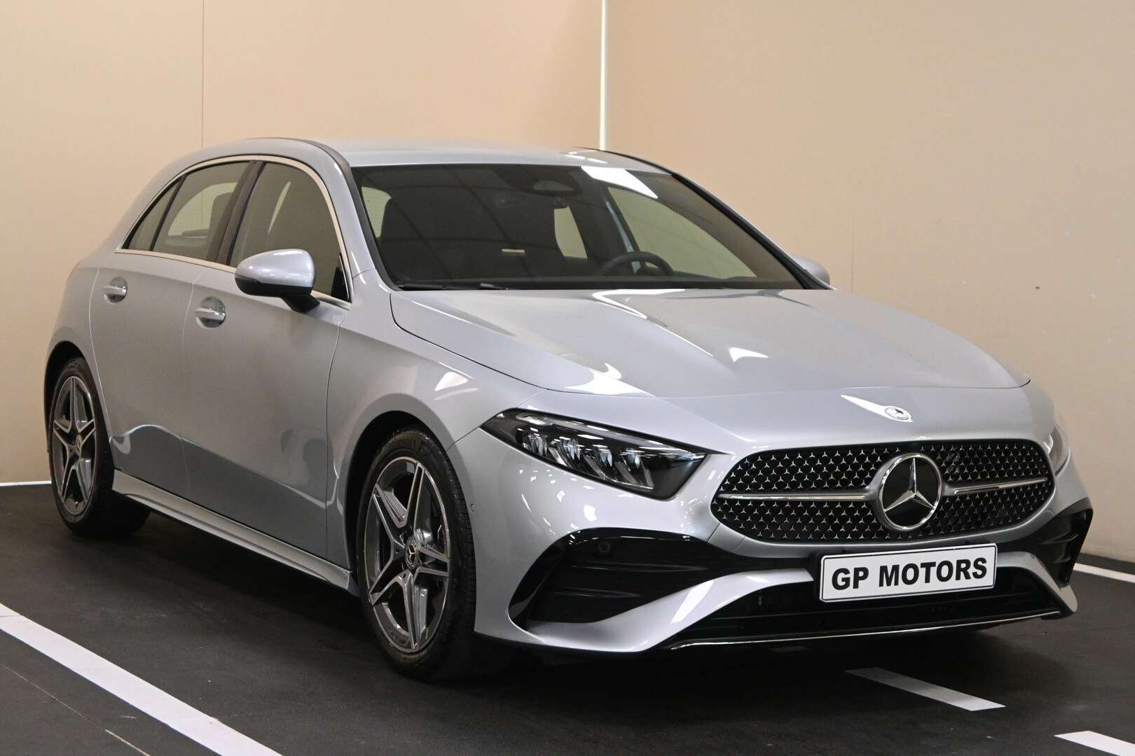 2025 Mercedes Benz A 180