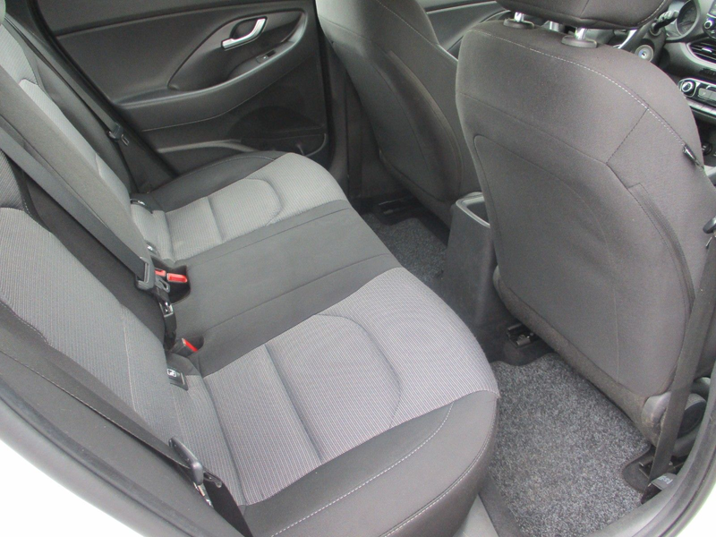 Hyundai i30 cw Pure+Navi+Kamera — photo 10