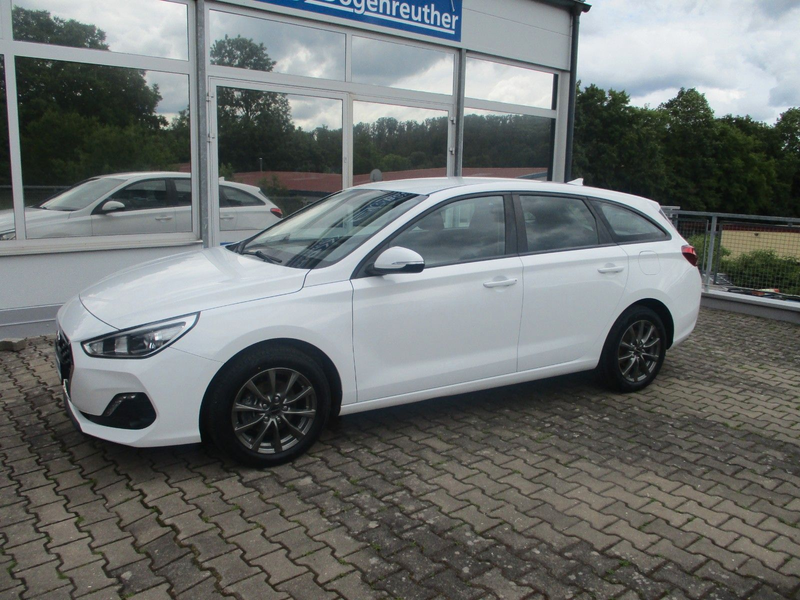 Hyundai i30 cw Pure+Navi+Kamera — photo 2