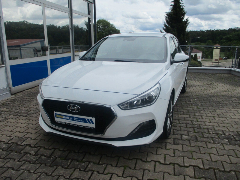 Hyundai i30 cw Pure+Navi+Kamera