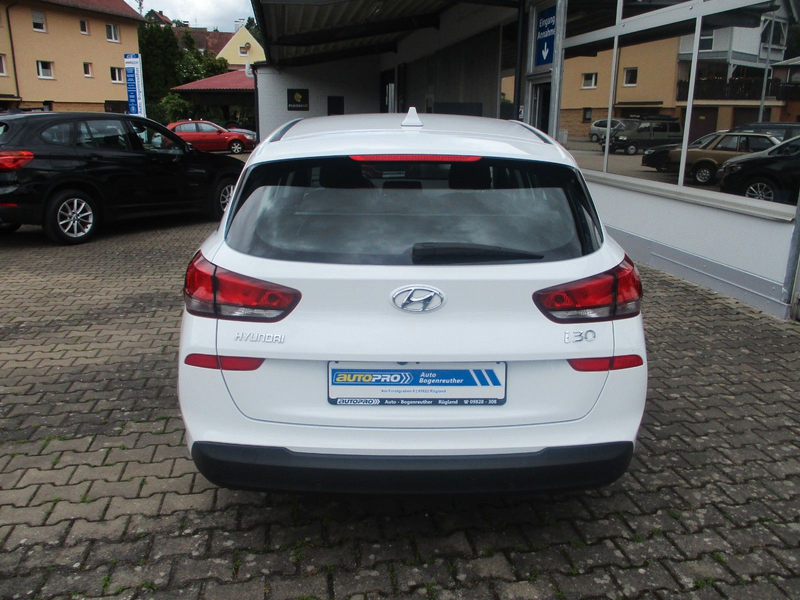 Hyundai i30 cw Pure+Navi+Kamera — photo 5