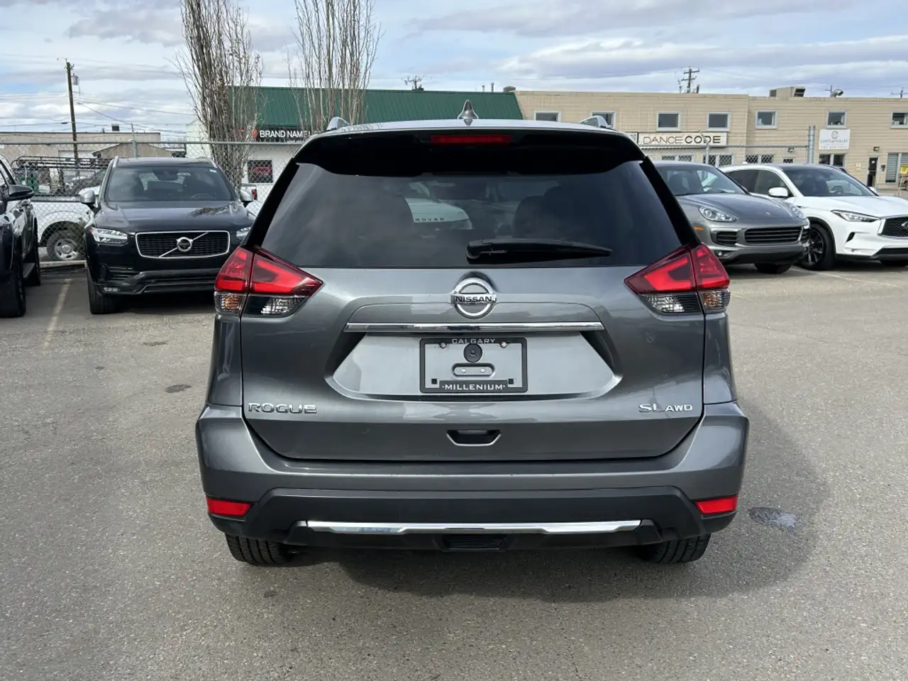 Nissan Rogue снимка Nissan Rogue