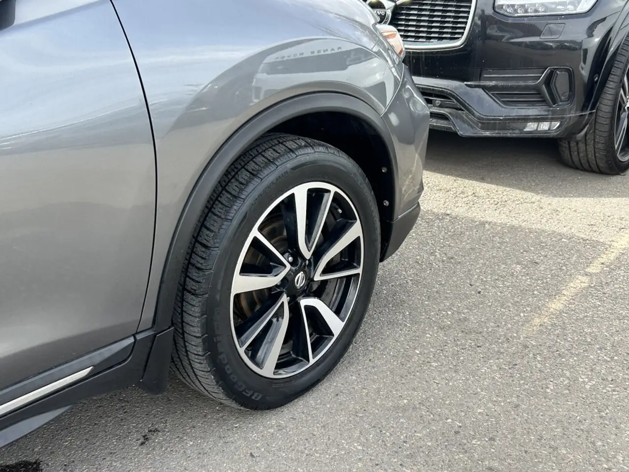 Nissan Rogue снимка Nissan Rogue