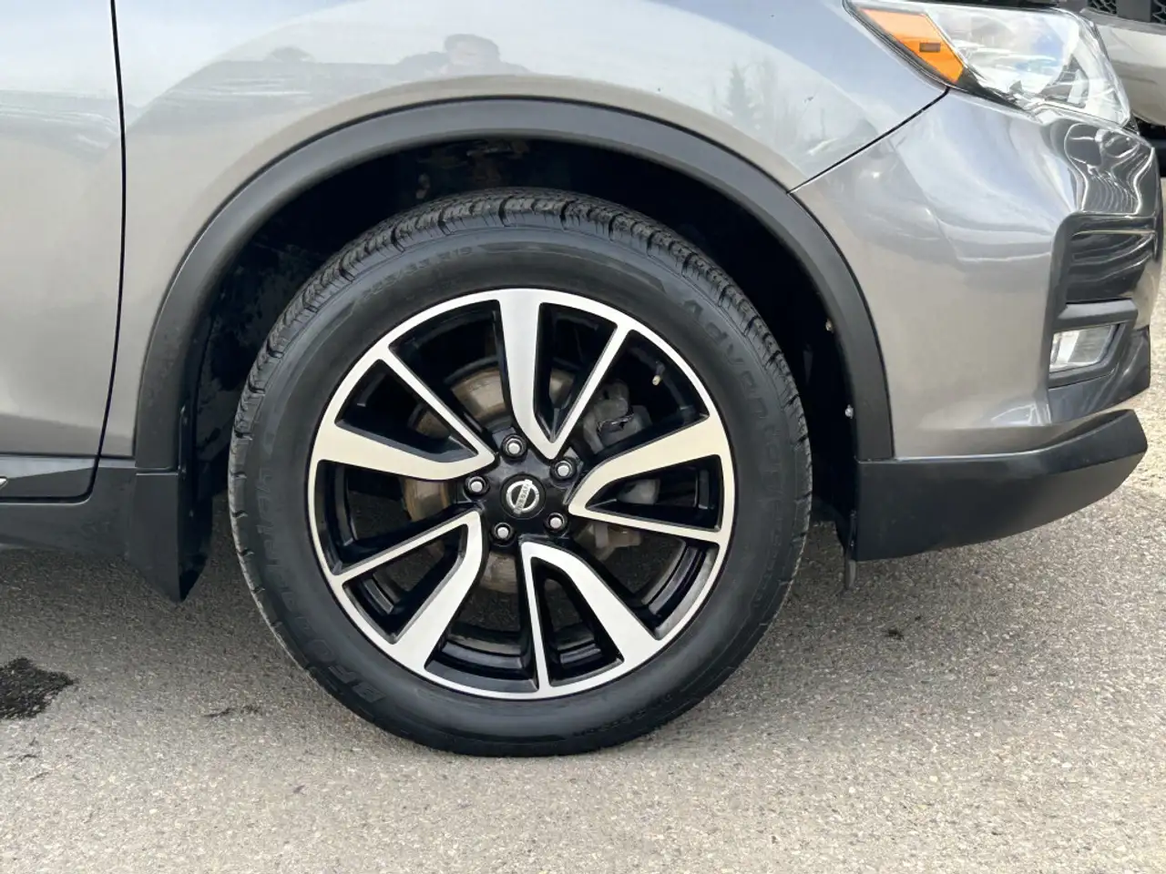 Nissan Rogue снимка Nissan Rogue