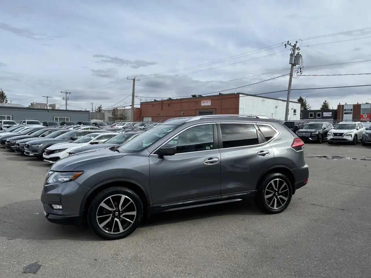 Nissan Rogue снимка Nissan Rogue