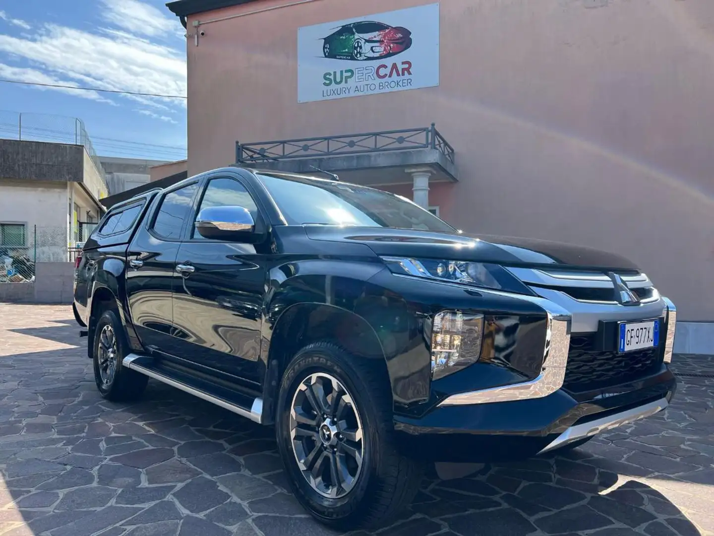 Mitsubishi L200 2.3 D Double Cab 4x4 Super Select Intense aut. Nero - 1