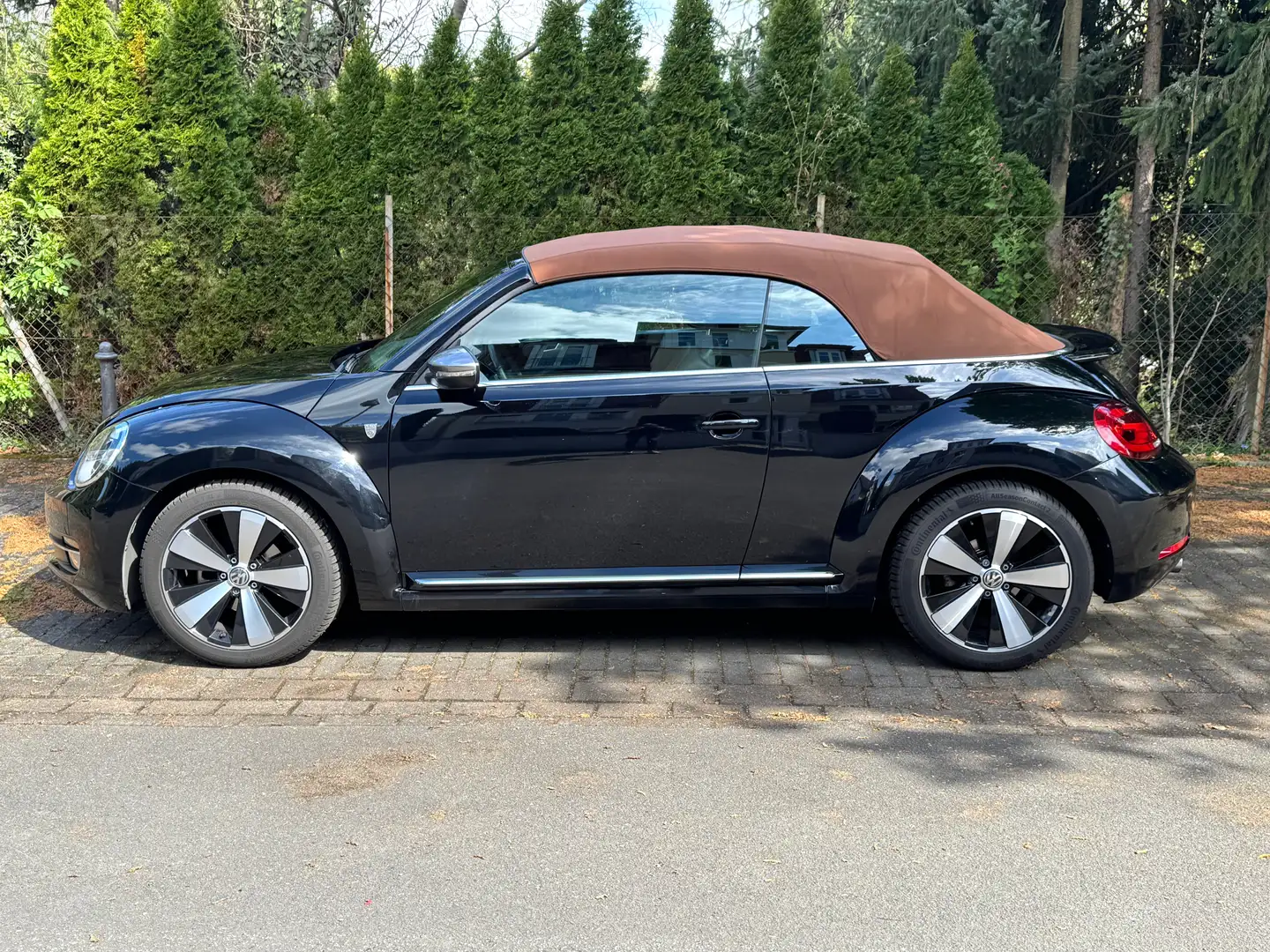 Volkswagen Beetle Beetle Cabriolet 1.2 TSI BlueMotion Karmann Schwarz - 2