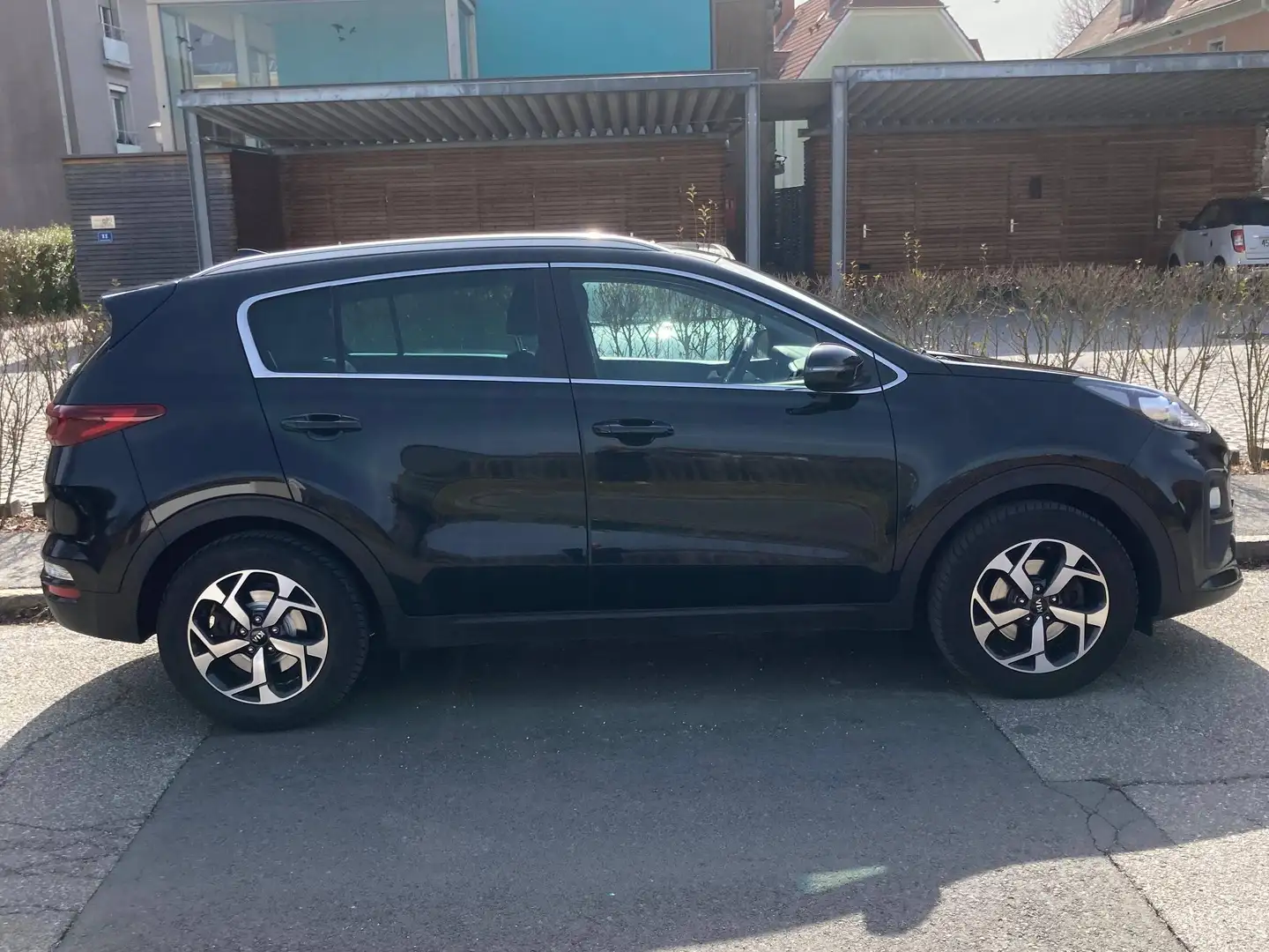 Kia Sportage Sportage 1,6 CRDI SCR Silber DCT Aut. Silber - 2