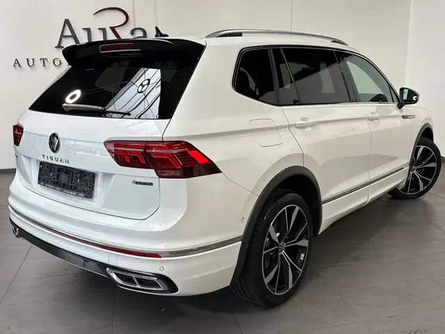 Volkswagen Tiguan Allspace view 4