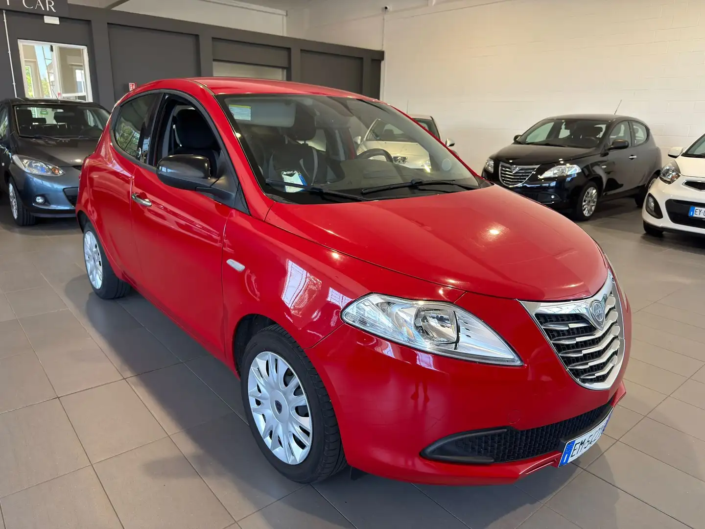 Lancia Ypsilon Ypsilon III 2011 1.2 8v Silver ecochic Gpl 69cv Rouge - 1