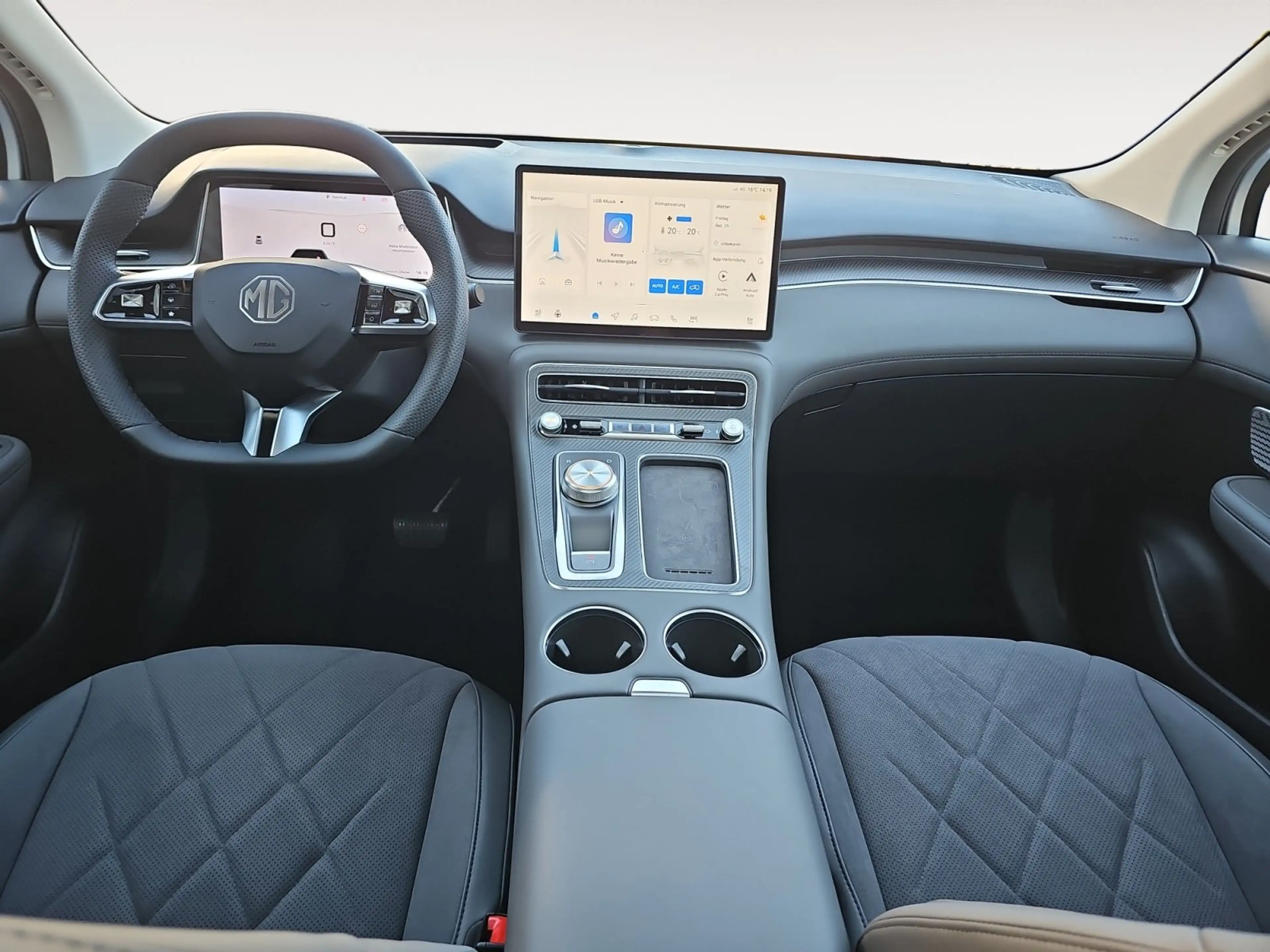 MG MGS6 EV S6 EV Luxury 360 4xSHZ ACC AUT Bel.Sitz PANO — photo 9