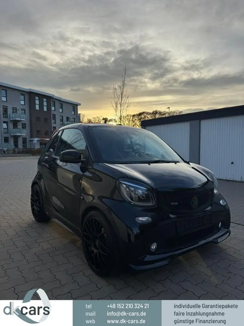 smart forTwo BRABUS Cabrio Sportauspuffanlage LED Schwarz - 1