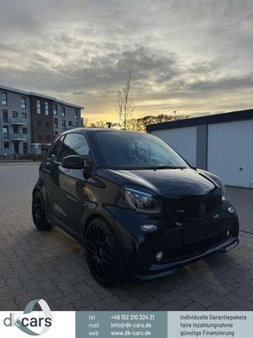 Imagine smart forTwo BRABUS Cabrio Sportauspuffanlage LED
