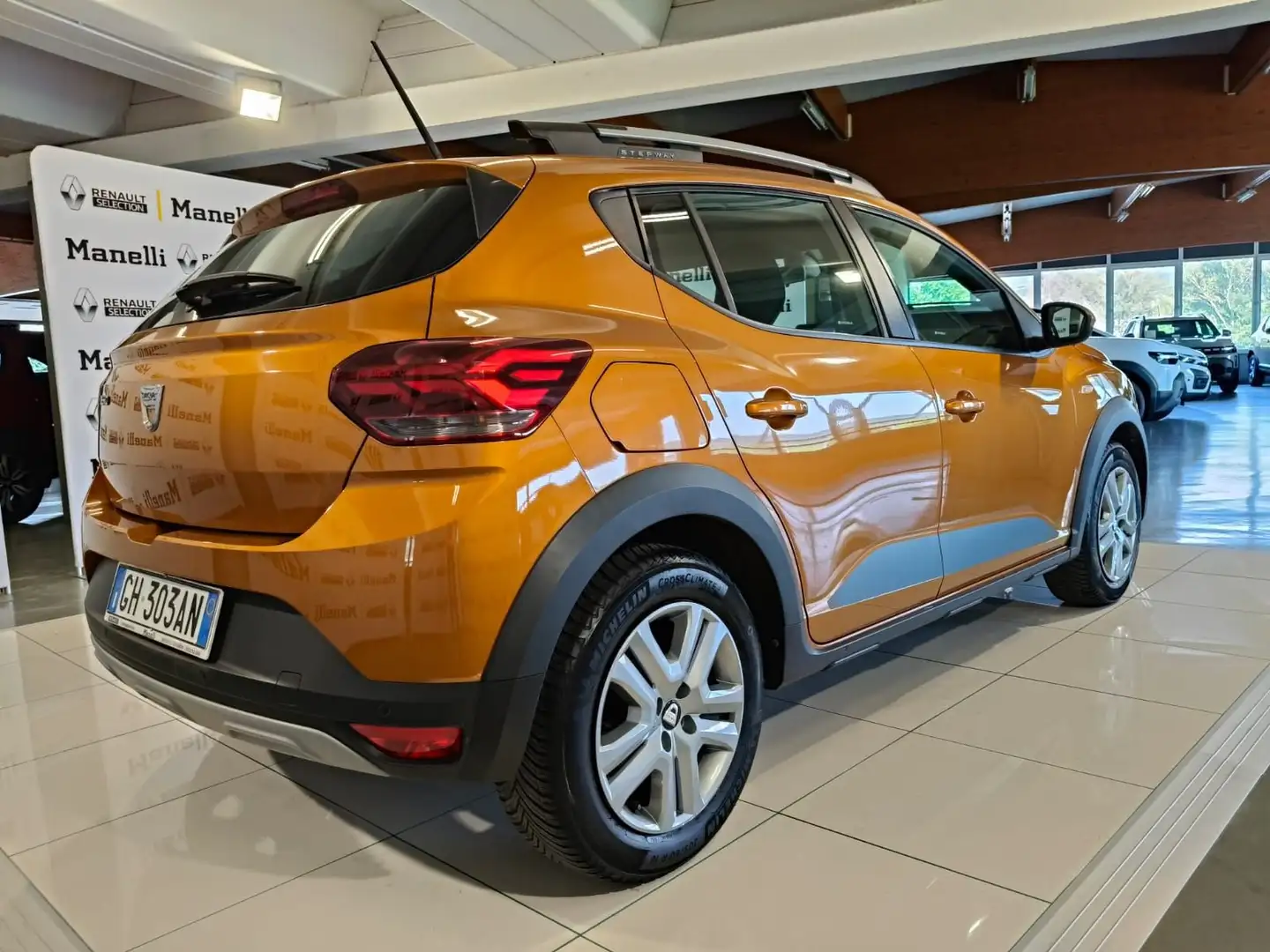 Dacia Sandero Stepway 1.0 tce ECO-G Comfort SL DaciaPlus rif.GH Arancione - 2