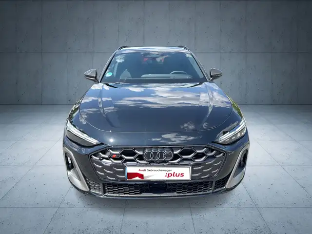 Audi S5 view 8