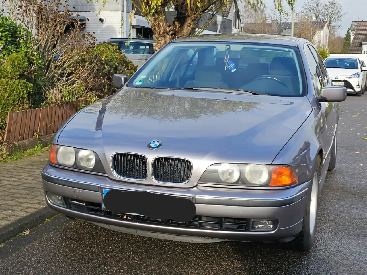 BMW 528