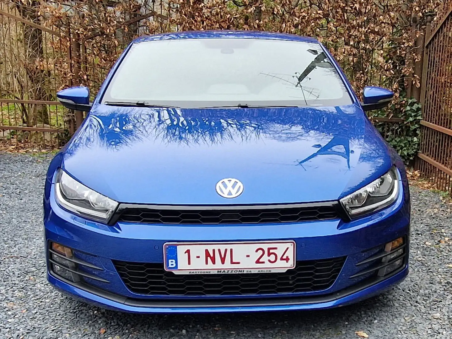 Volkswagen Scirocco 2.0 CR TDi R-Line Blauw - 1