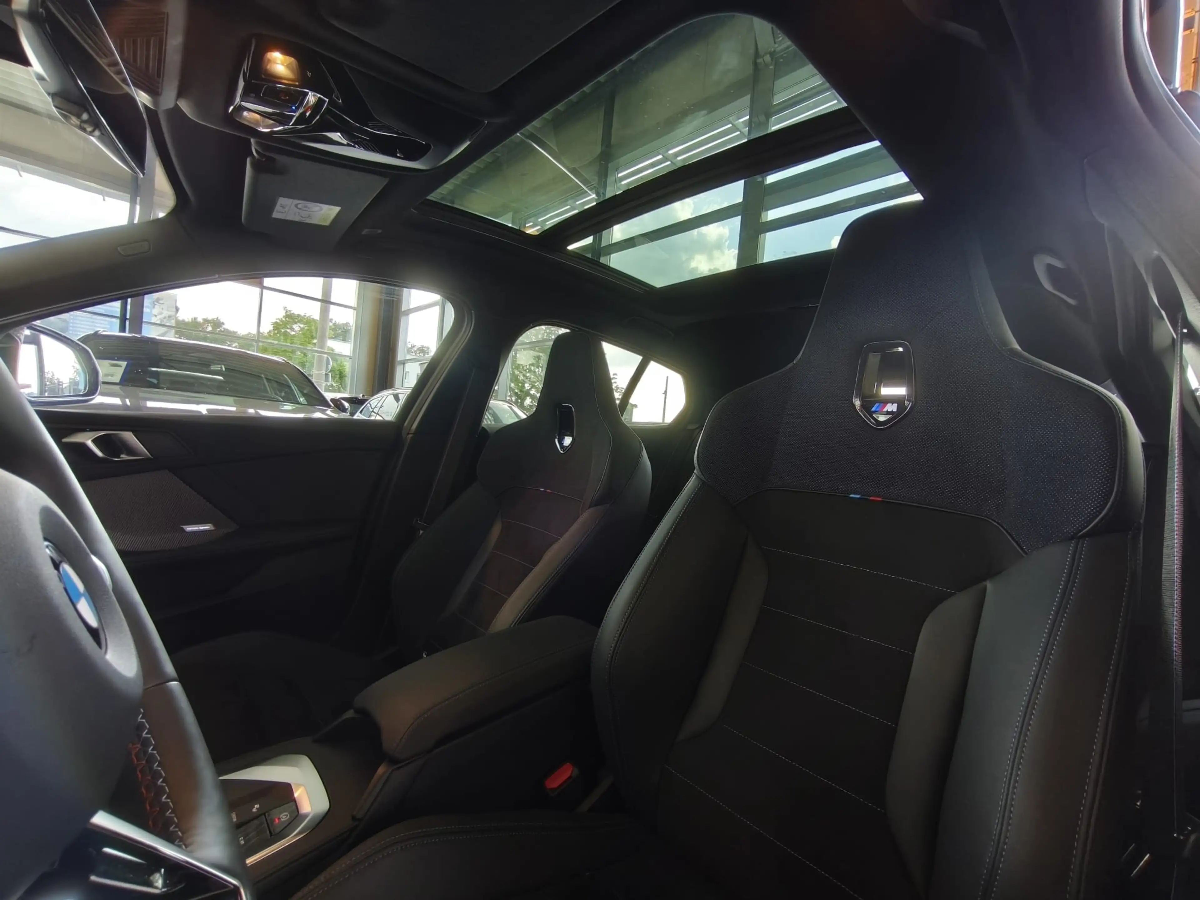 BMW M1 35 xDr M Sport Pro PANO/HUD/Memo/360°/M-Sitze — photo 9